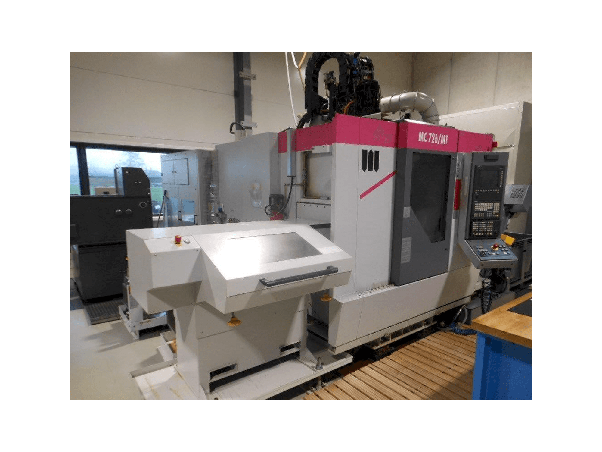 A STAMA MC 726 gép elölnézete