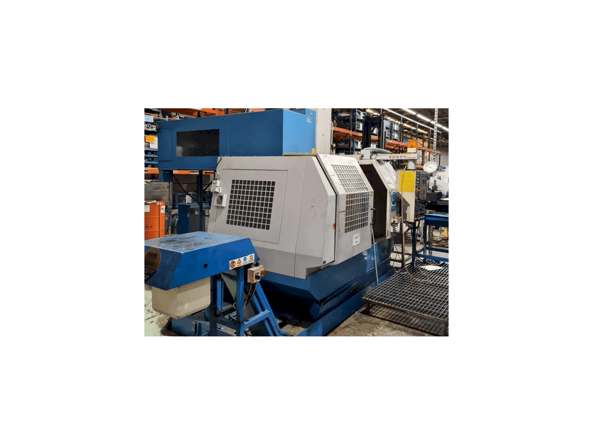 A Matsuura MC-800VF gép elölnézete