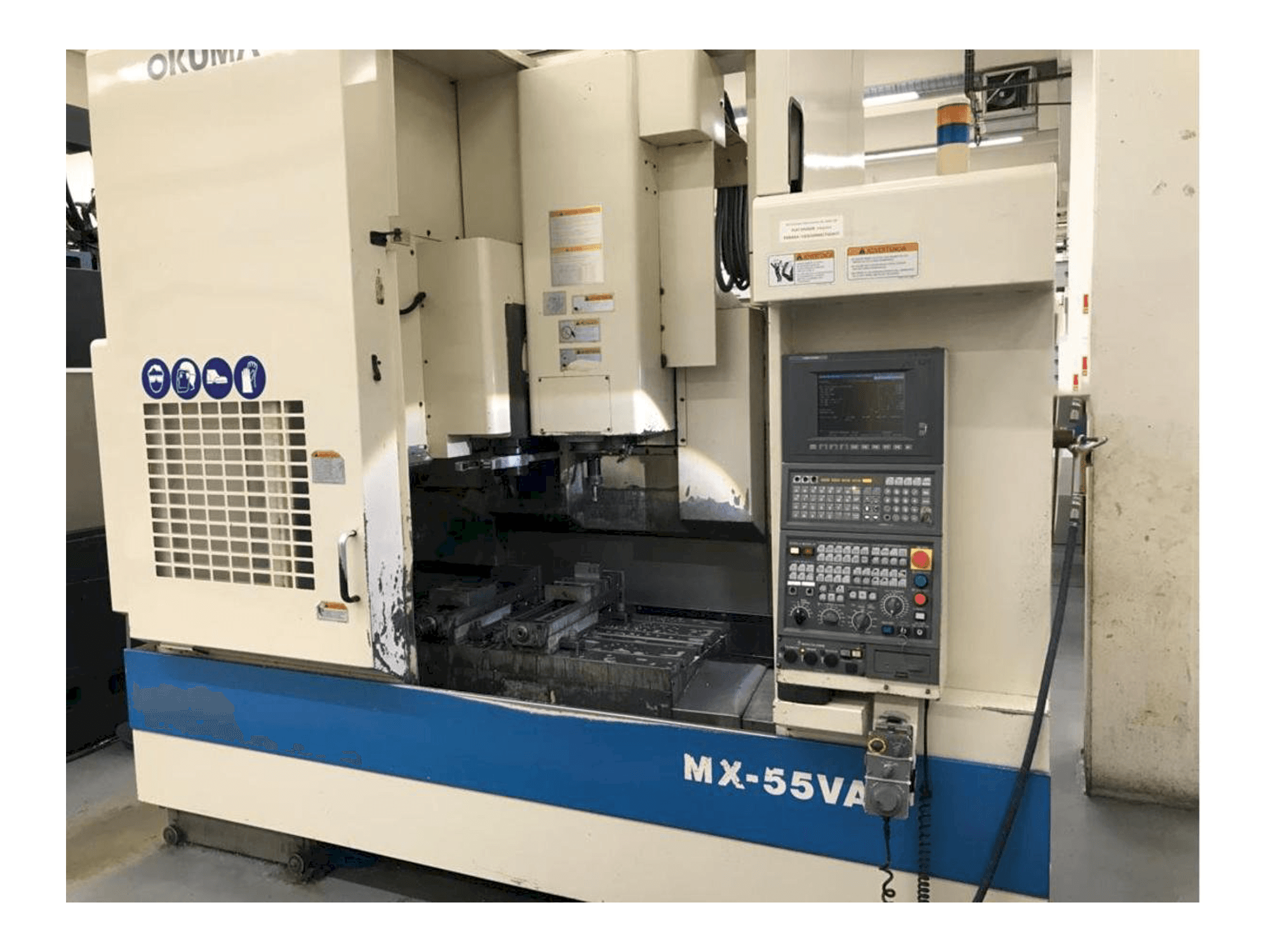 A Okuma MX55 gép elölnézete