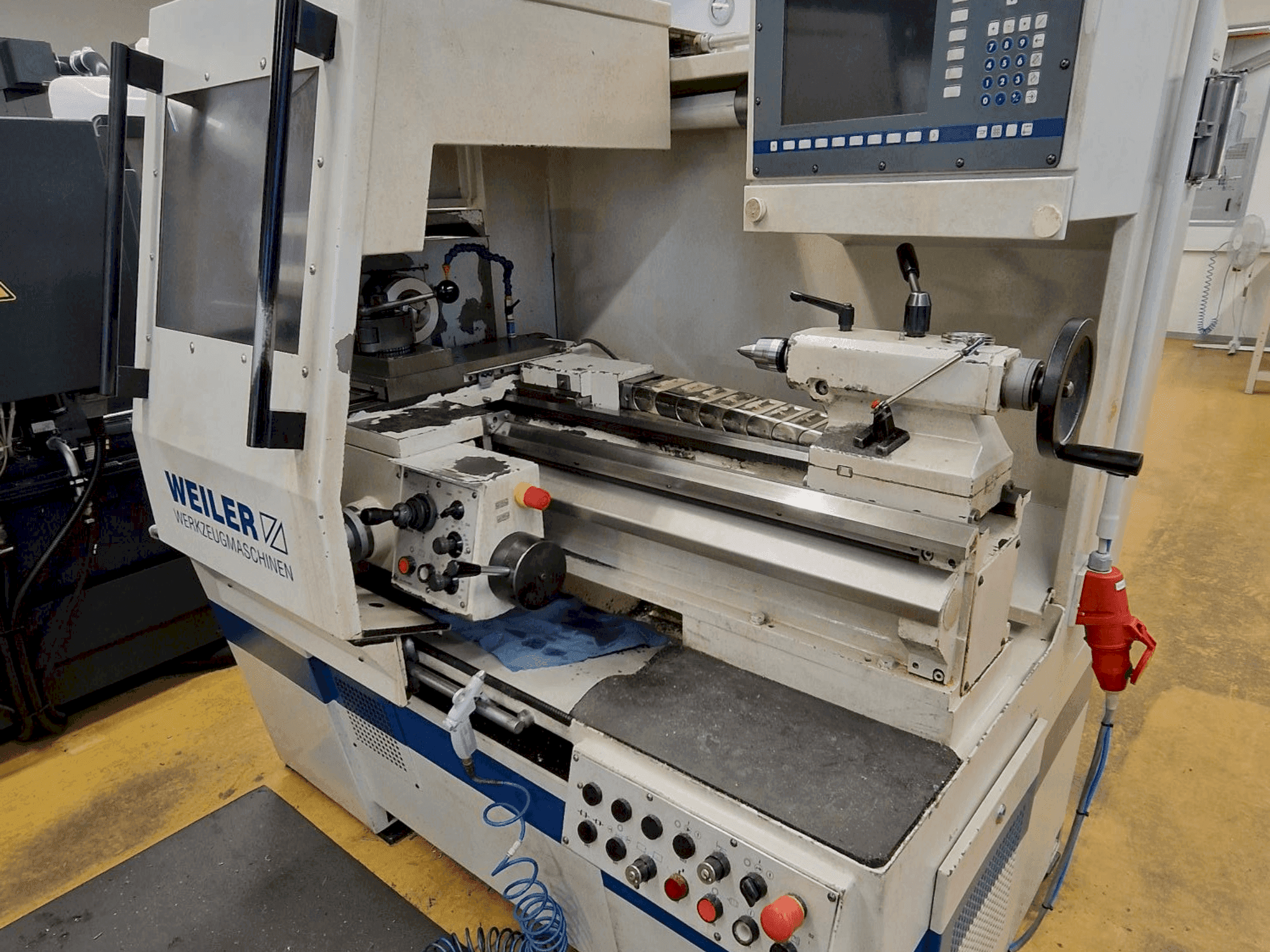 A Weiler E30 gép elölnézete