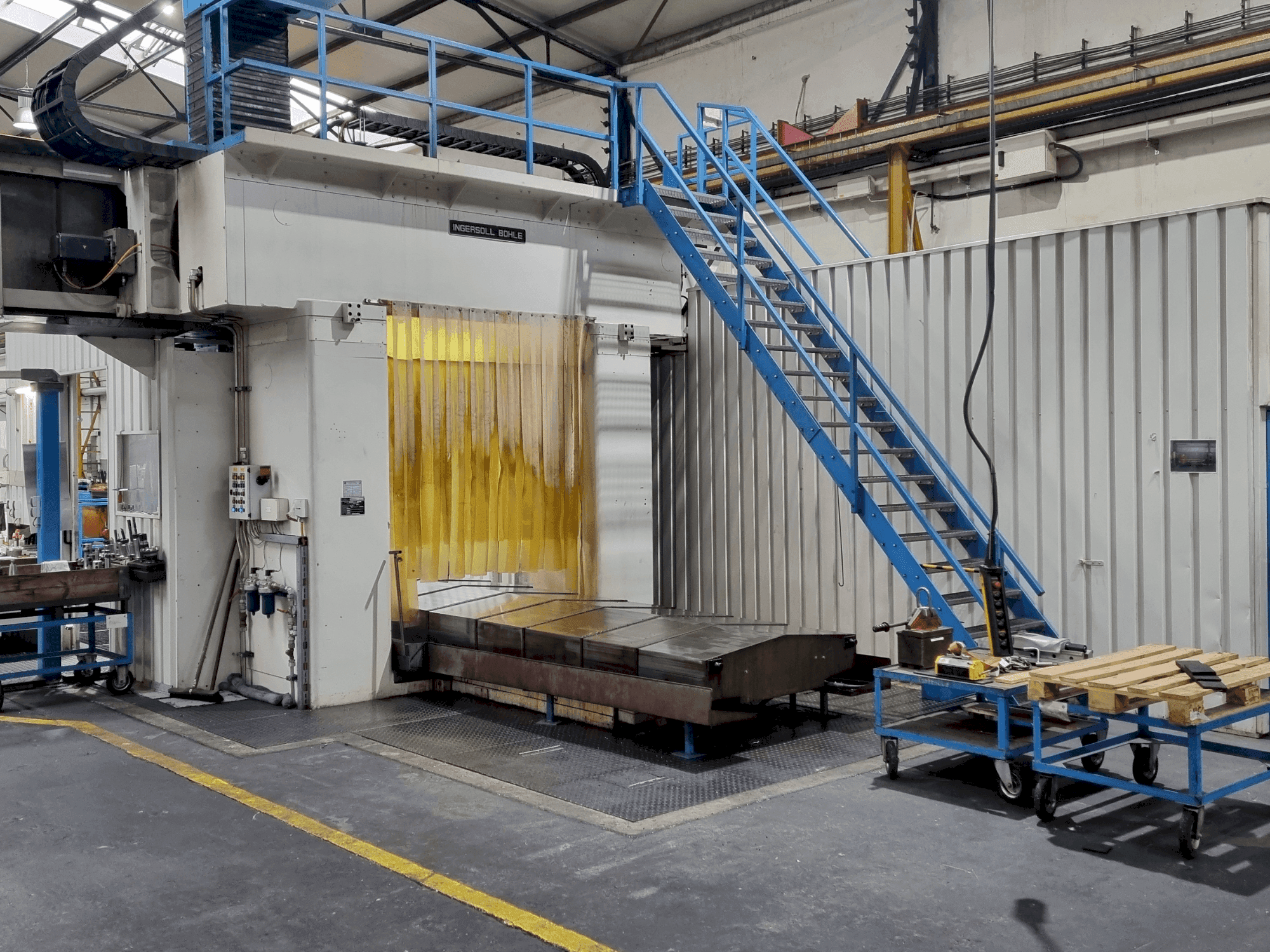 A INGERSOLL BOHLE FPMS 1200 gép elölnézete
