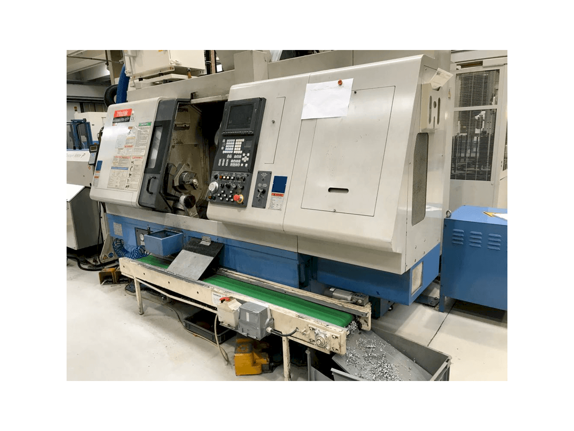 A Mazak Integrex 100 II SY gép elölnézete