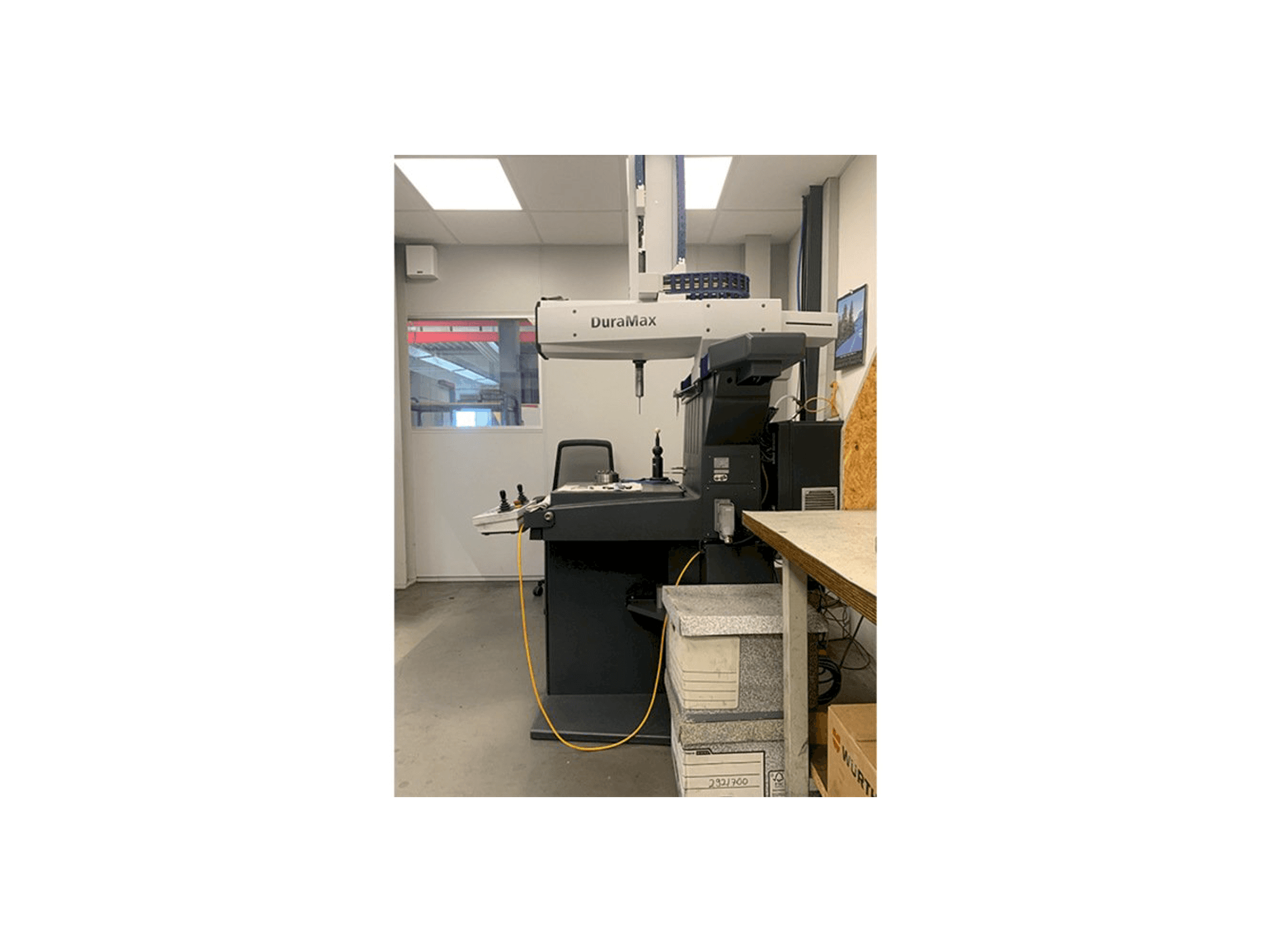 A ZEISS Duramax 3-D gép elölnézete