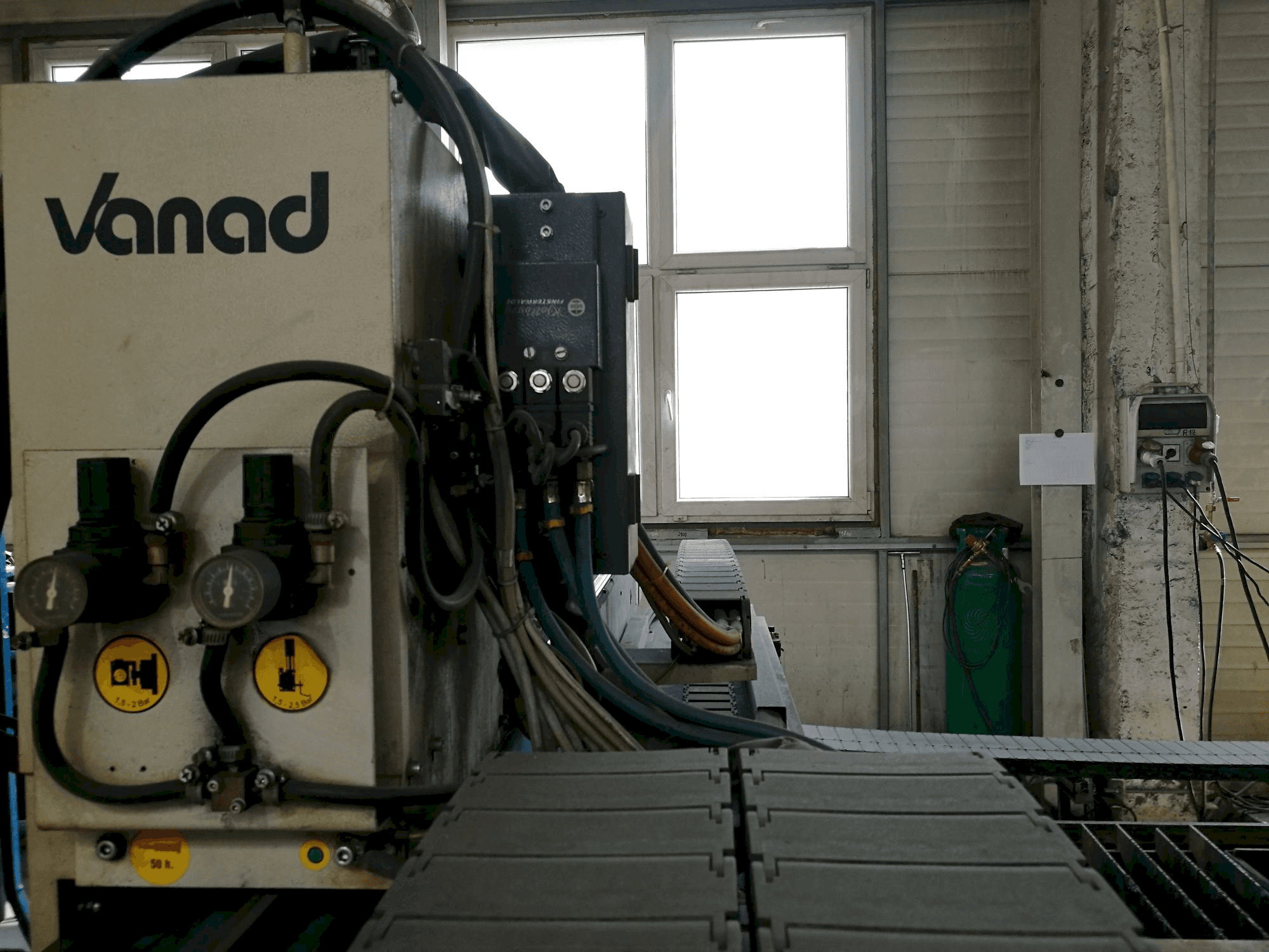 A Vanad Kjellberg Proxima HiFocus 80i gép elölnézete