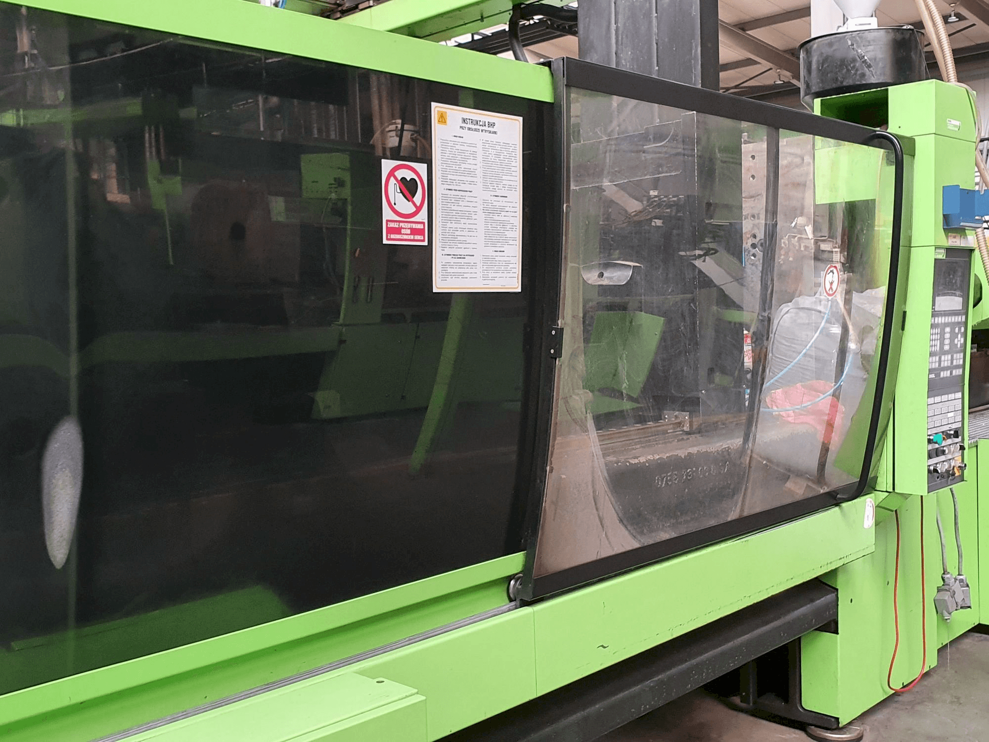 A ENGEL 400 ES2550/400 HL gép elölnézete