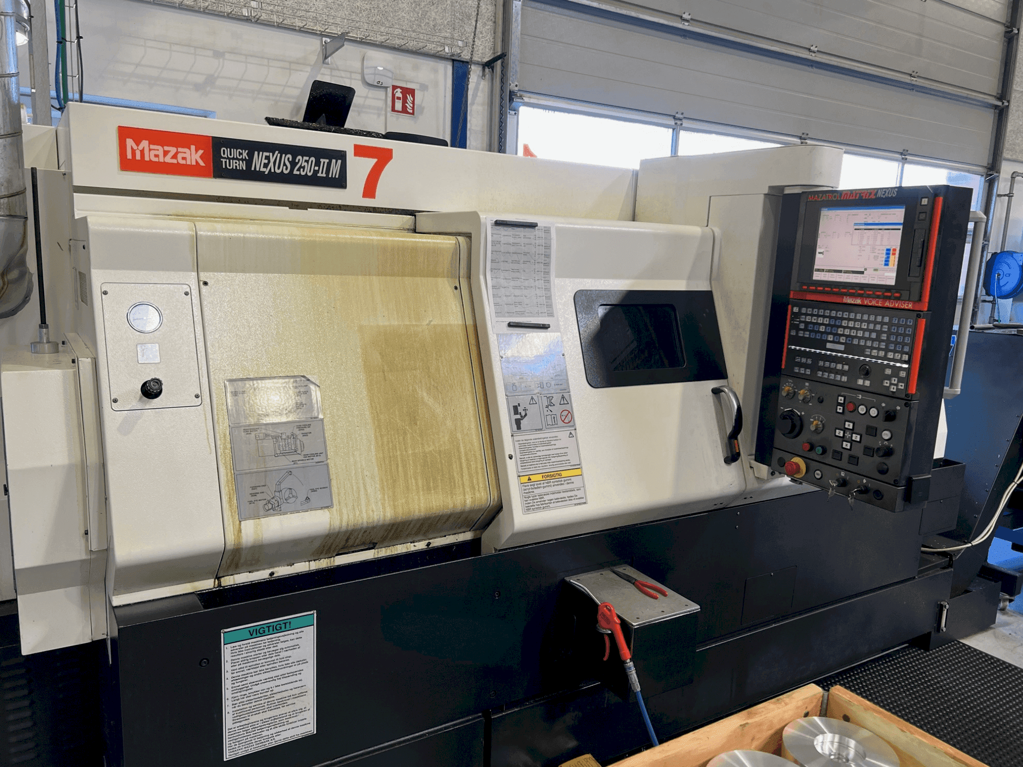 A Mazak QTN 250-II M gép elölnézete