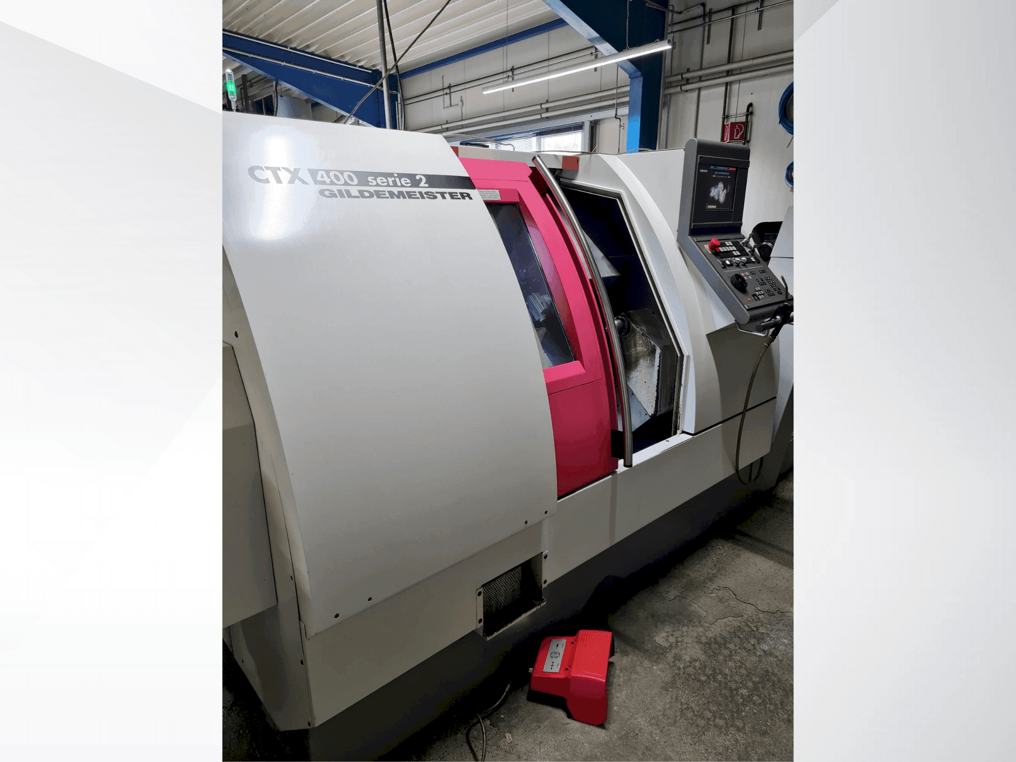 A Gildemeister CTX 400 S2 gép elölnézete
