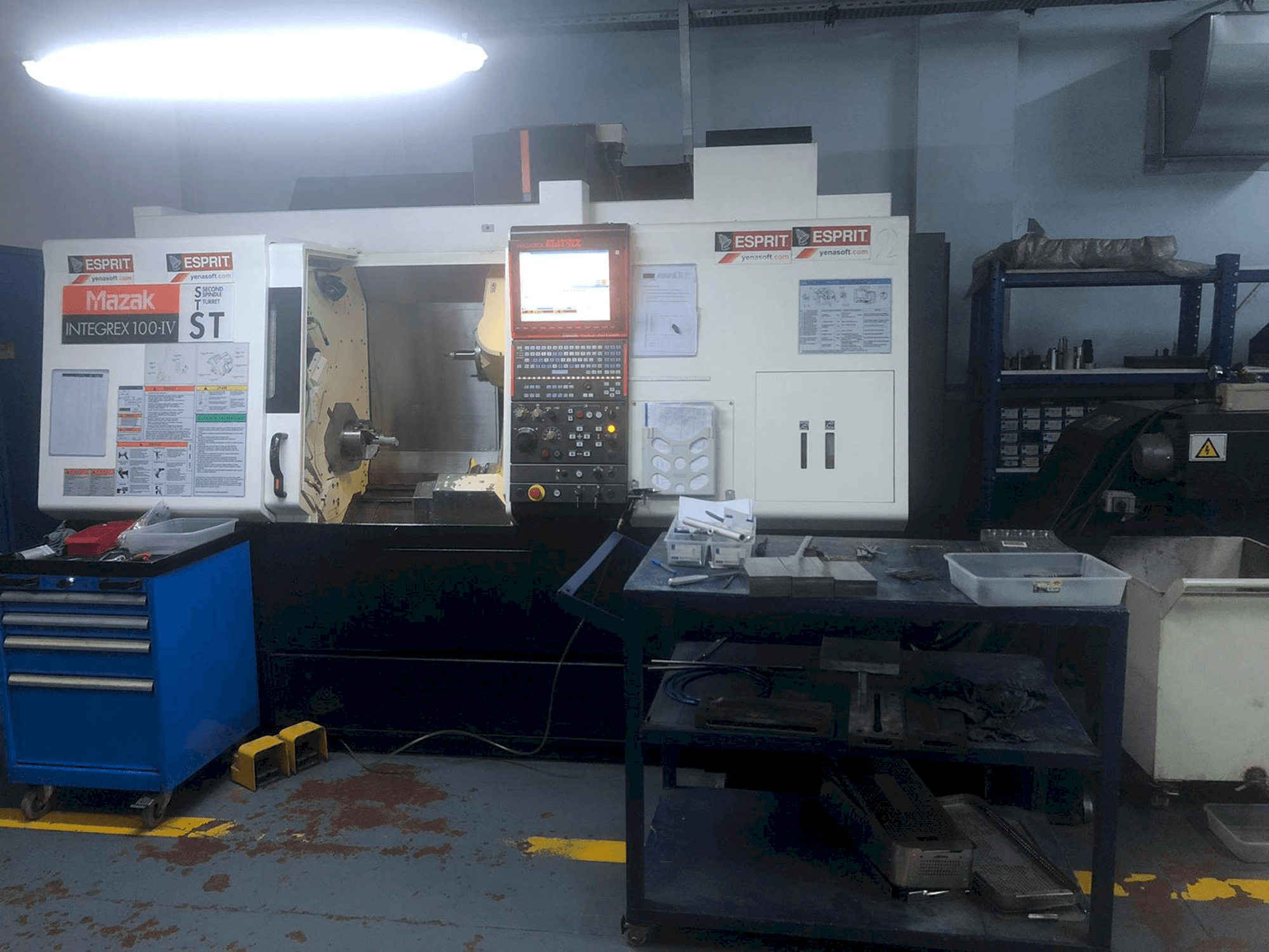 A Mazak Mazak Integrex 100 ST gép elölnézete