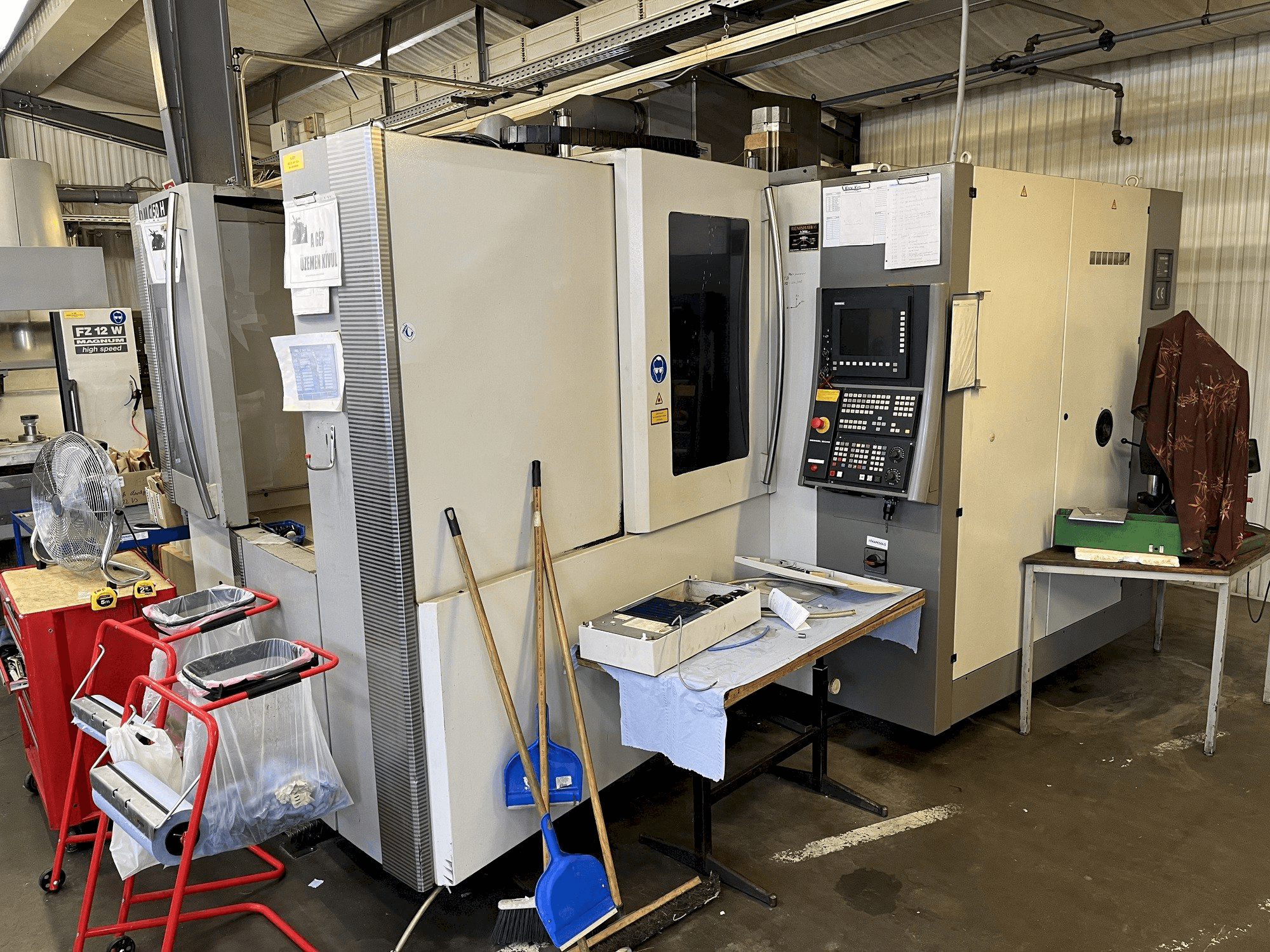 A DMG MORI DMC 50H gép elölnézete