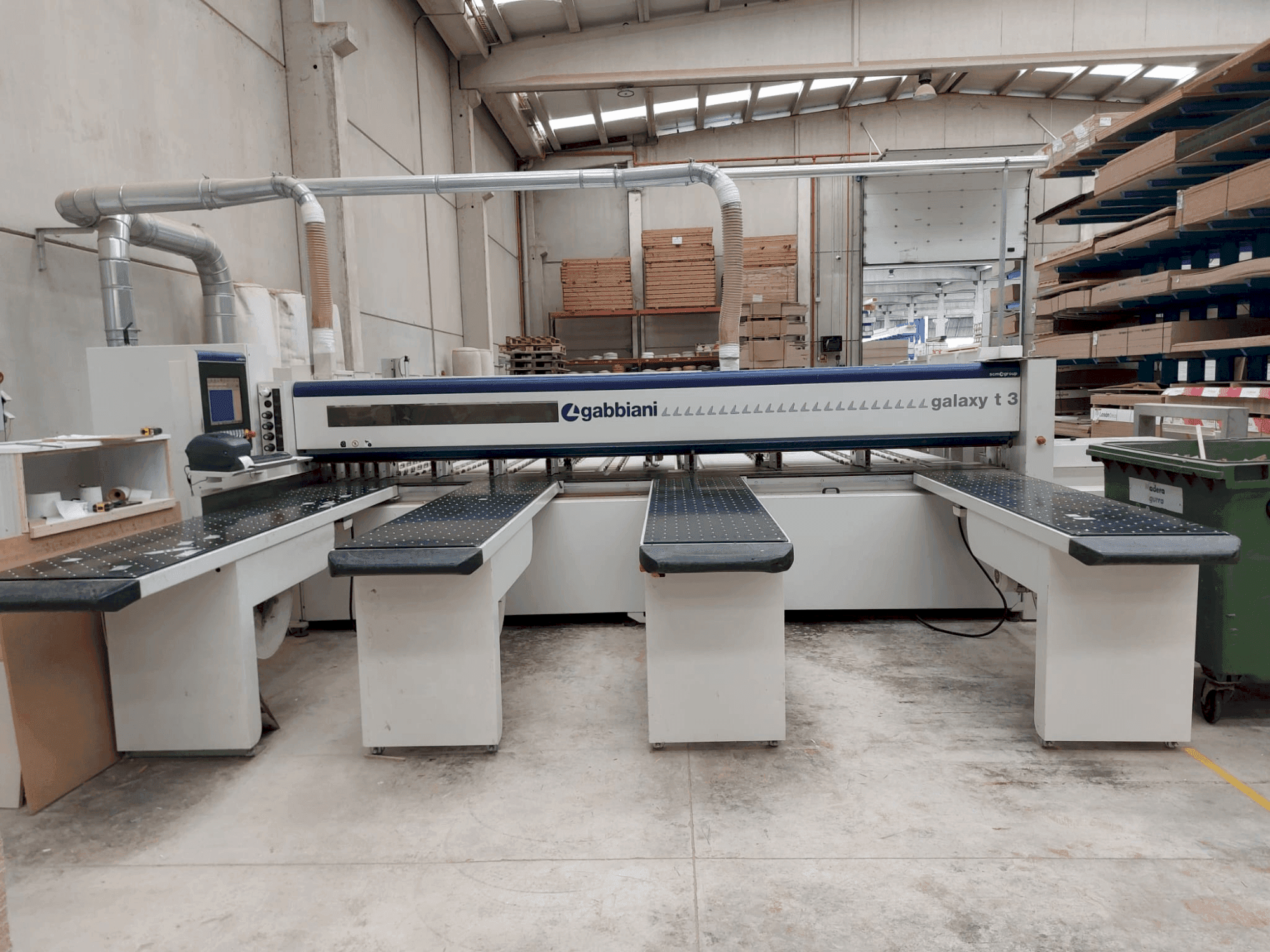 A SCM Gabbiani Galaxy T3 110A gép elölnézete