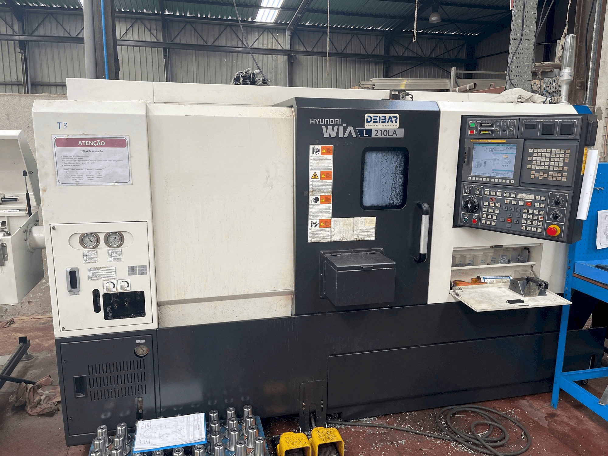 A Hyundai Wia L210LA gép elölnézete