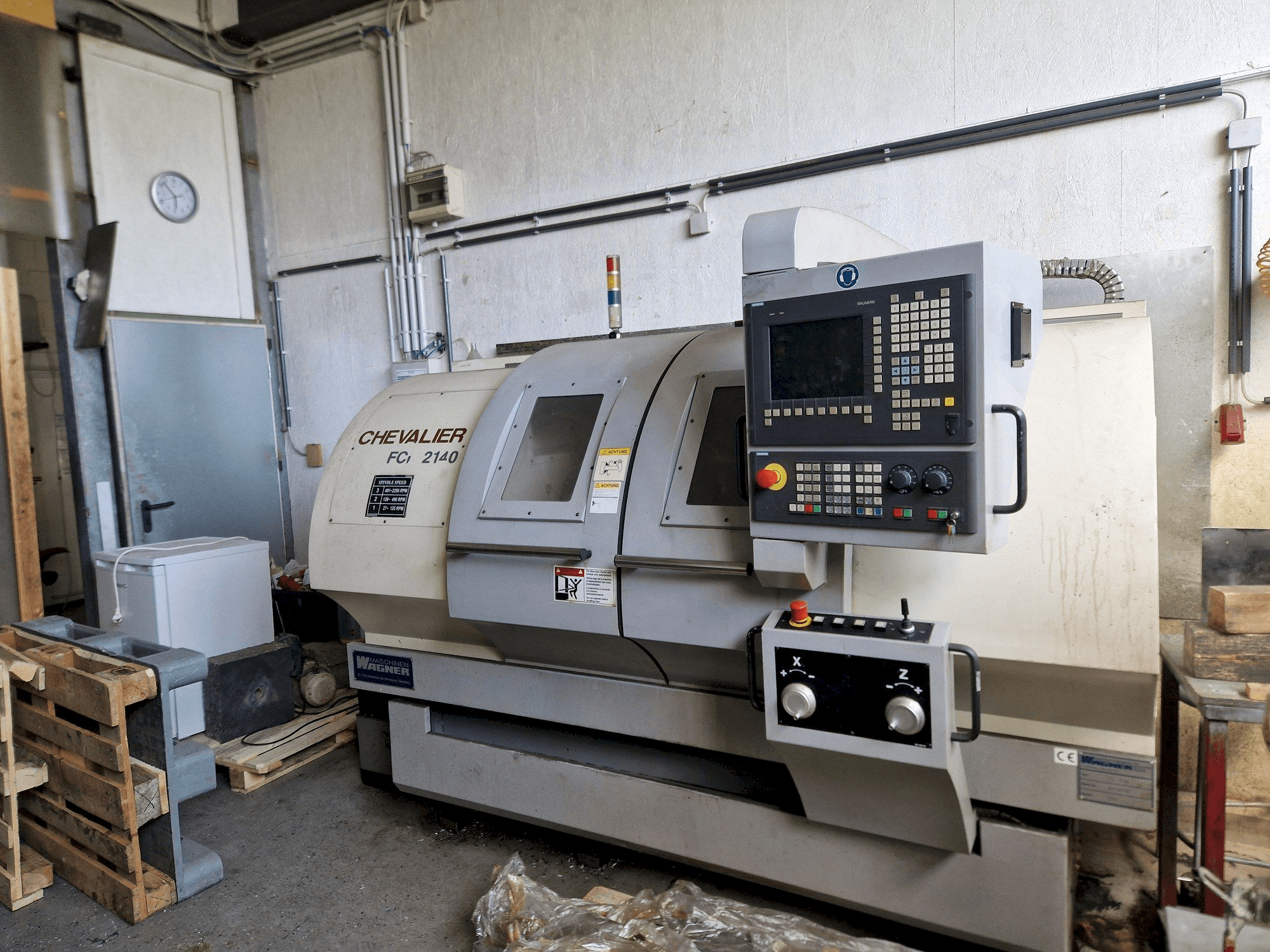 A Chevalier FCL 2140 S gép elölnézete