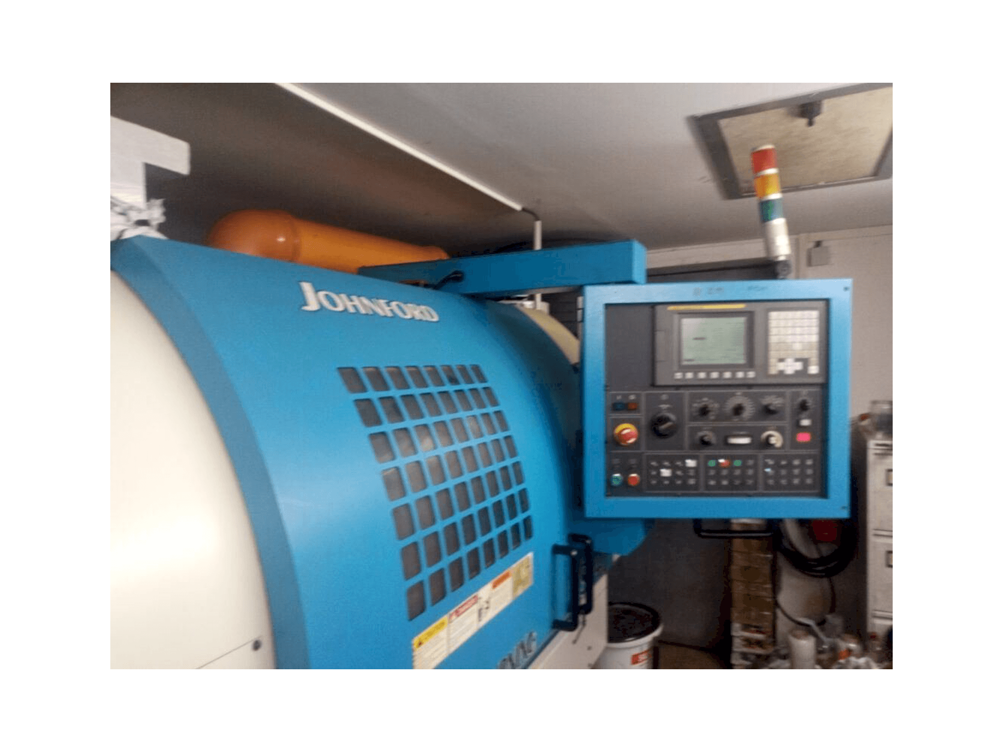 A Johnford SL-40 gép elölnézete