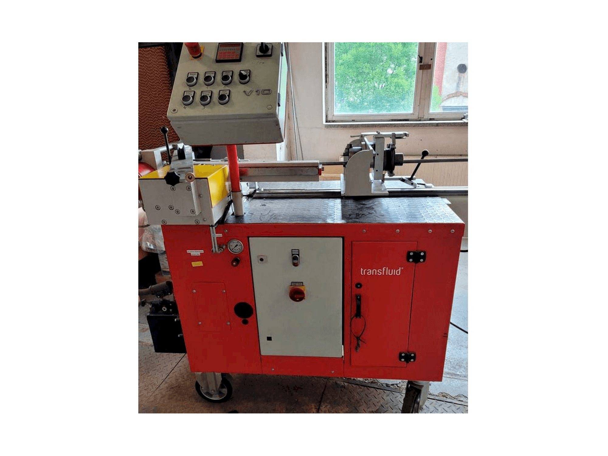 A Transfluid DB 2060-K gép elölnézete