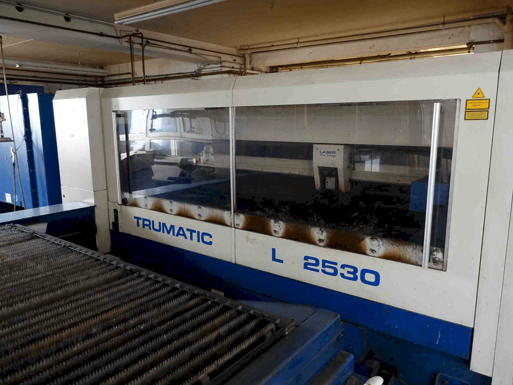 A Trumpf Trumatic L2530 gép elölnézete