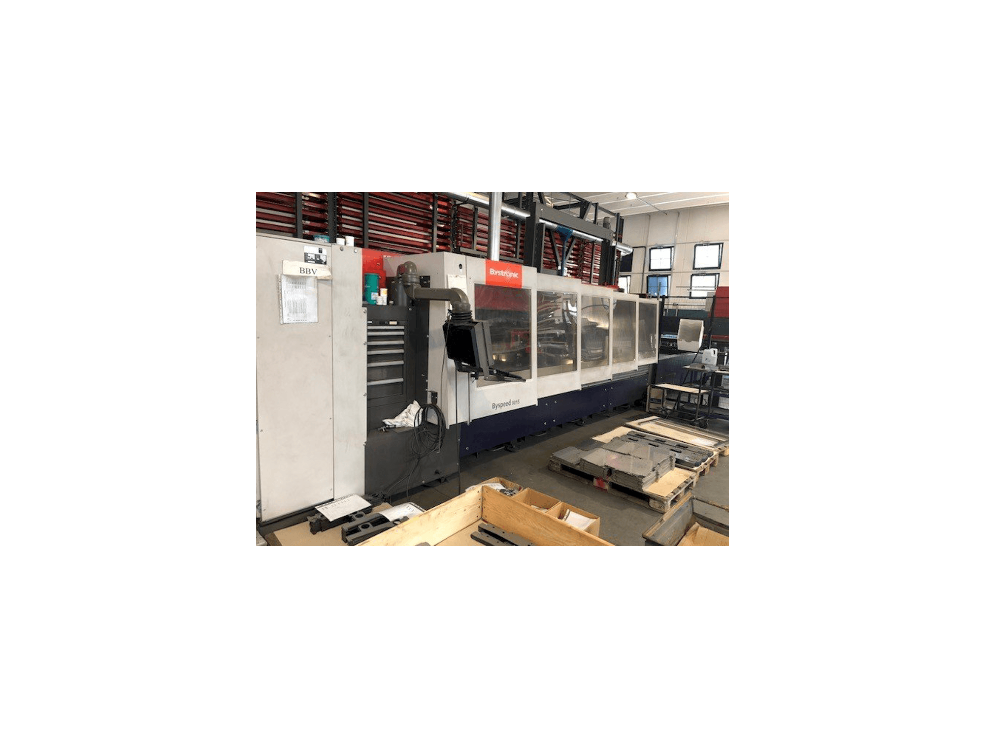 A Bystronic Byspeed 3015 gép oldalnézete