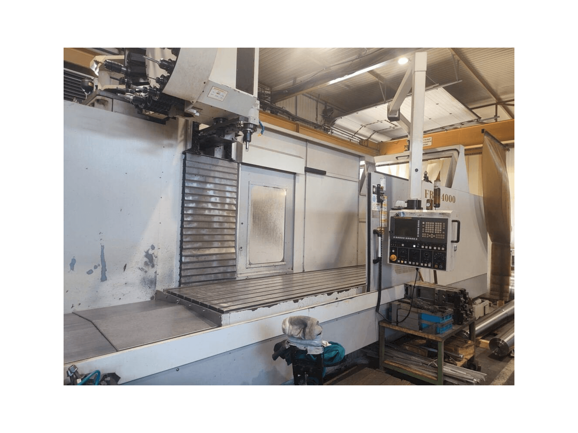 A Eumach FBE-4000 gép elölnézete