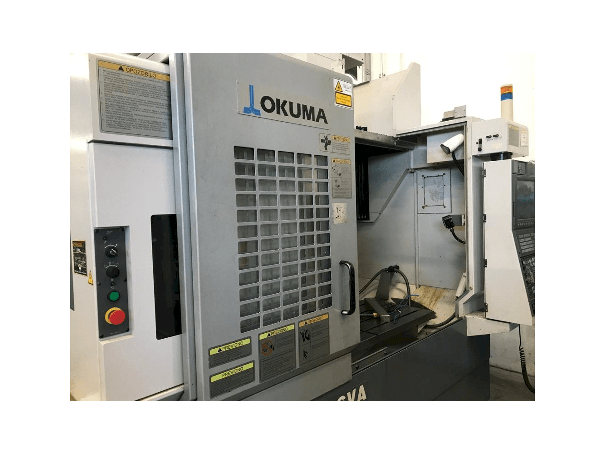 A Okuma MB 56 VA gép elölnézete
