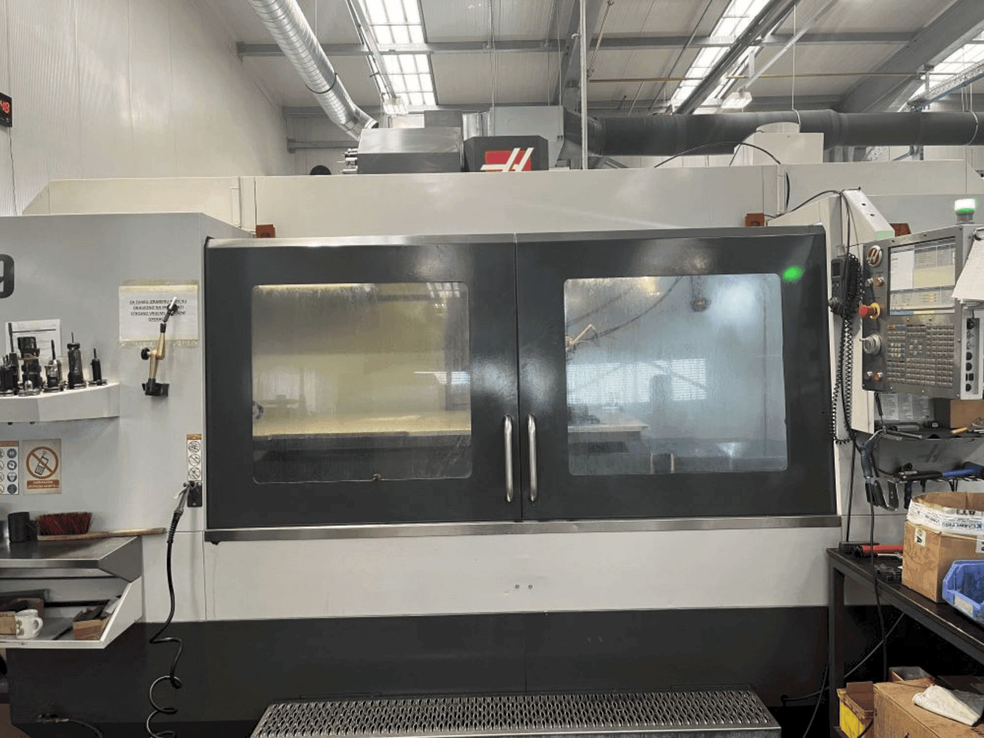A HAAS Vf- 9/40 gép elölnézete