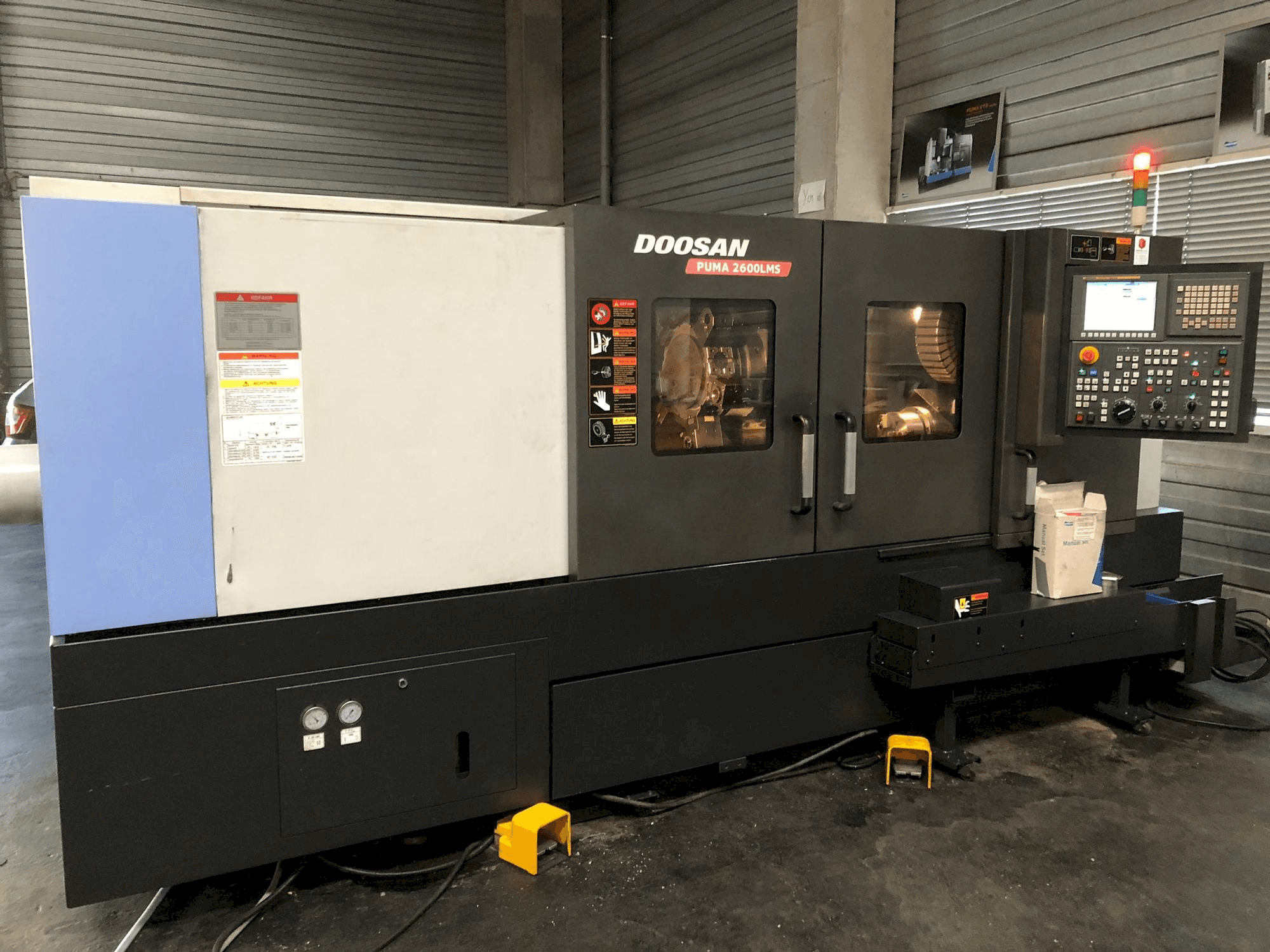 A Doosan Puma 2600 LMS gép elölnézete