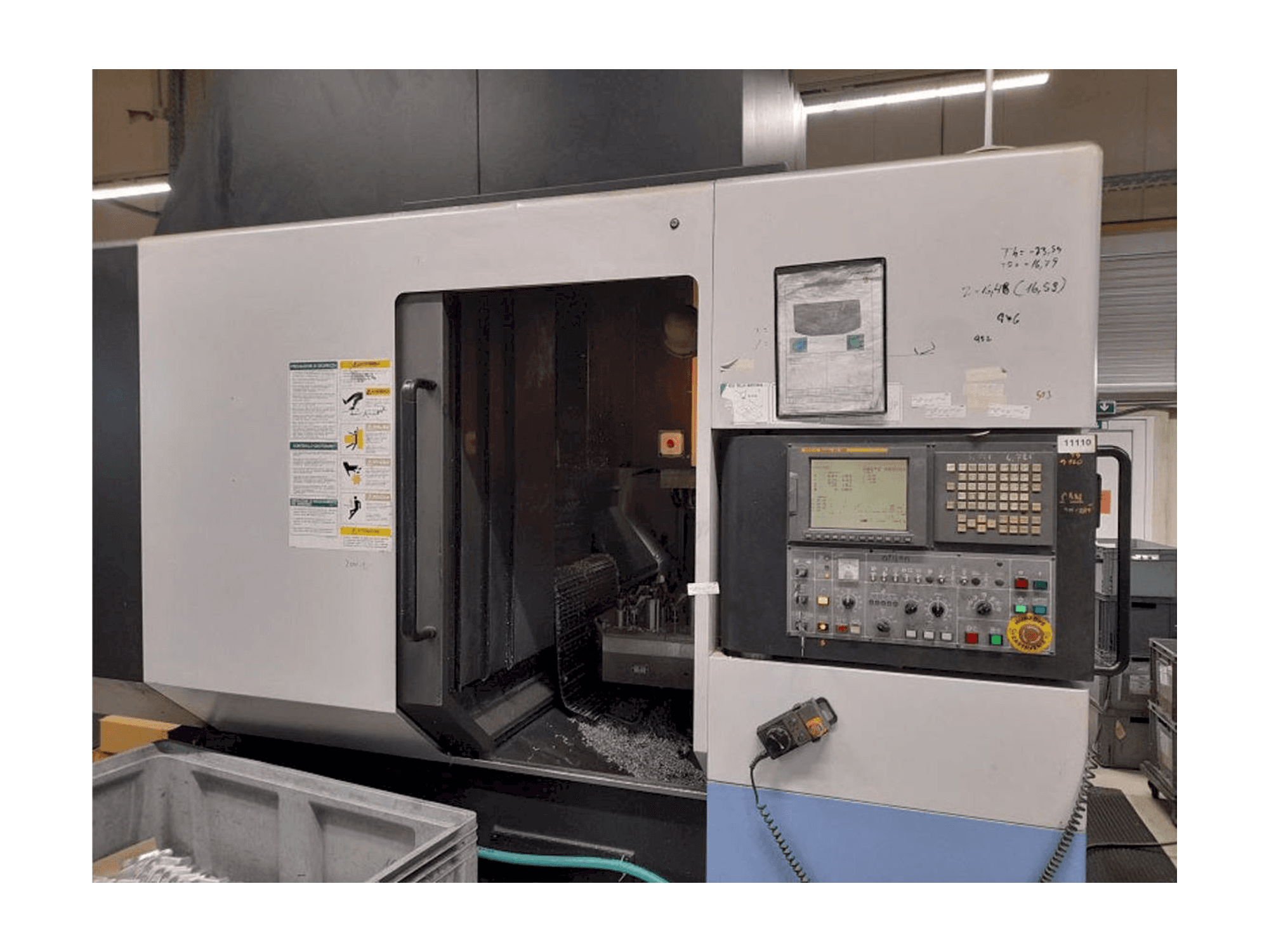 A Doosan VC 500 gép elölnézete