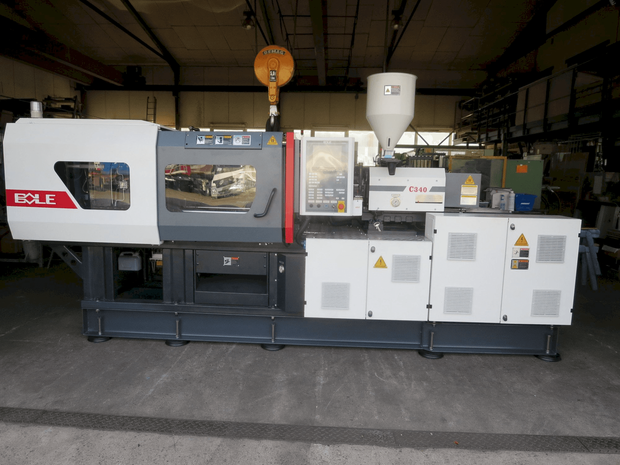 A BOLE BL 100EKII - C340 gép elölnézete