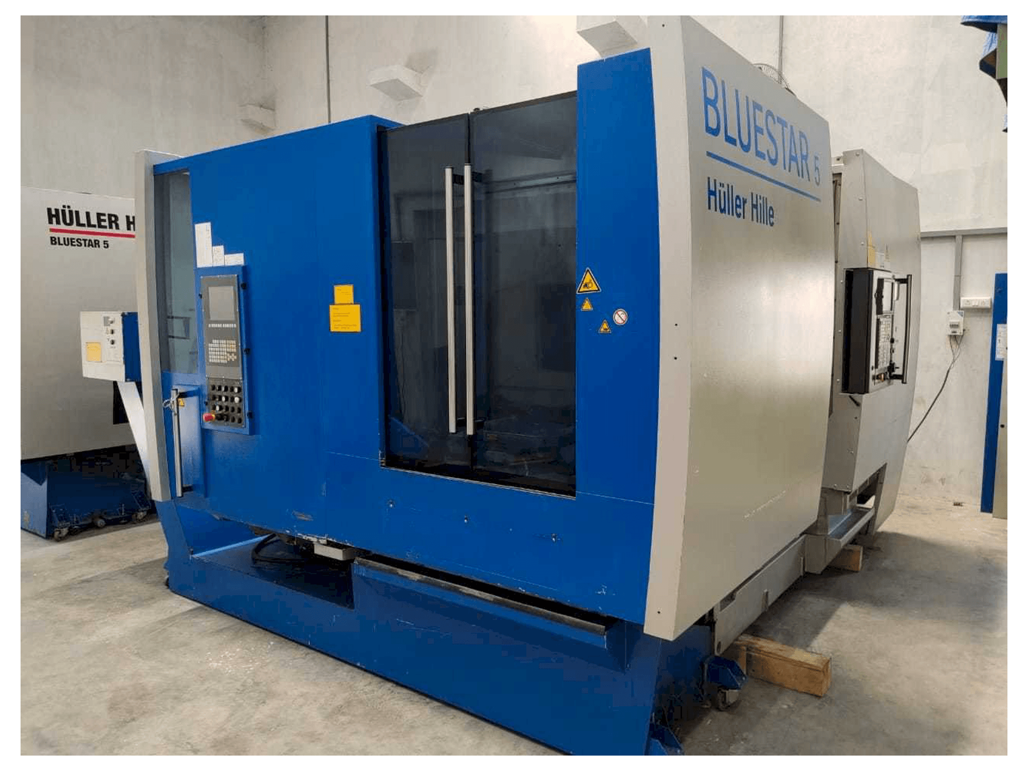 A Hueller Hille Bluestar 5 gép elölnézete
