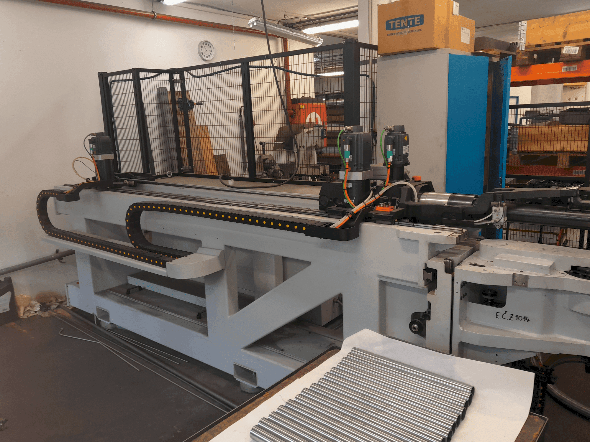 A BLM ELECT 40 gép elölnézete