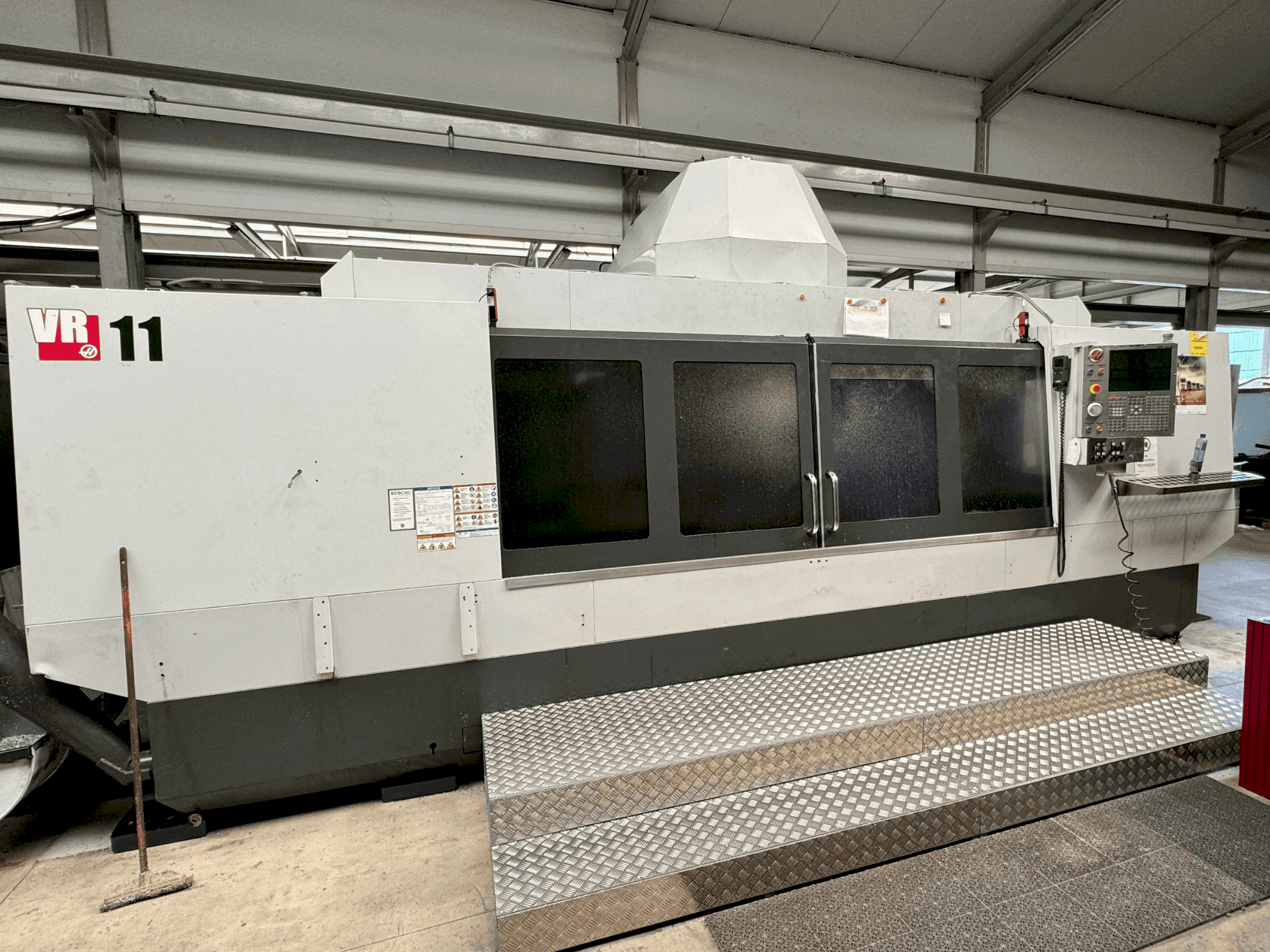 A HAAS VR-11 gép elölnézete