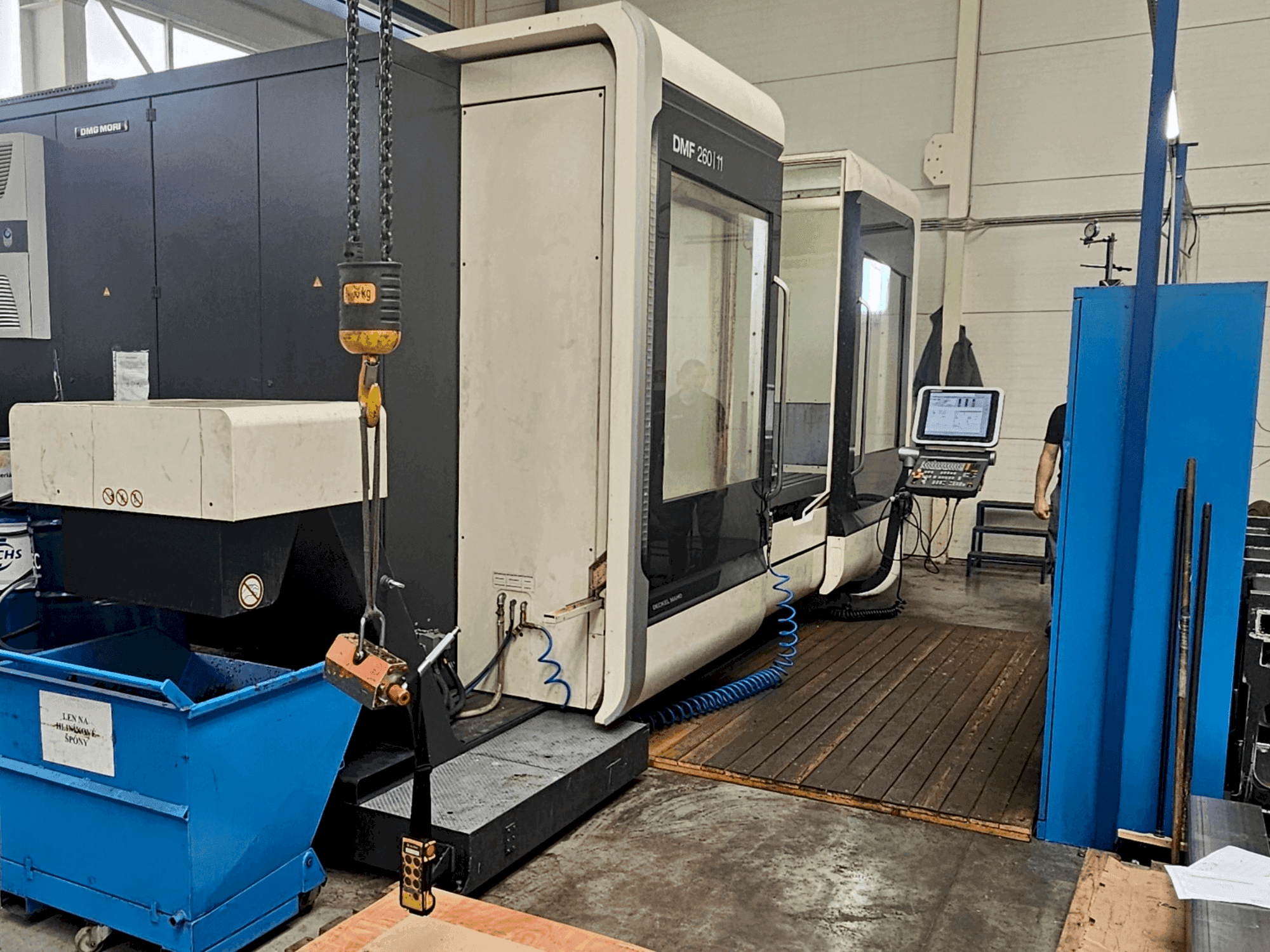 A DMG MORI DMG MORI DMF 260/11 KGT gép elölnézete