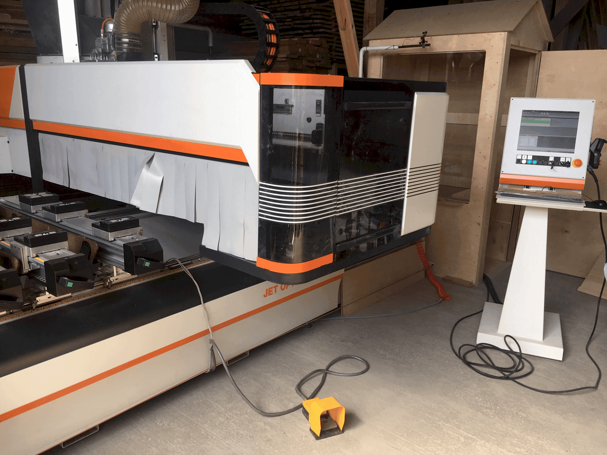 A BUSELLATO Jet Optima T5 gép elölnézete