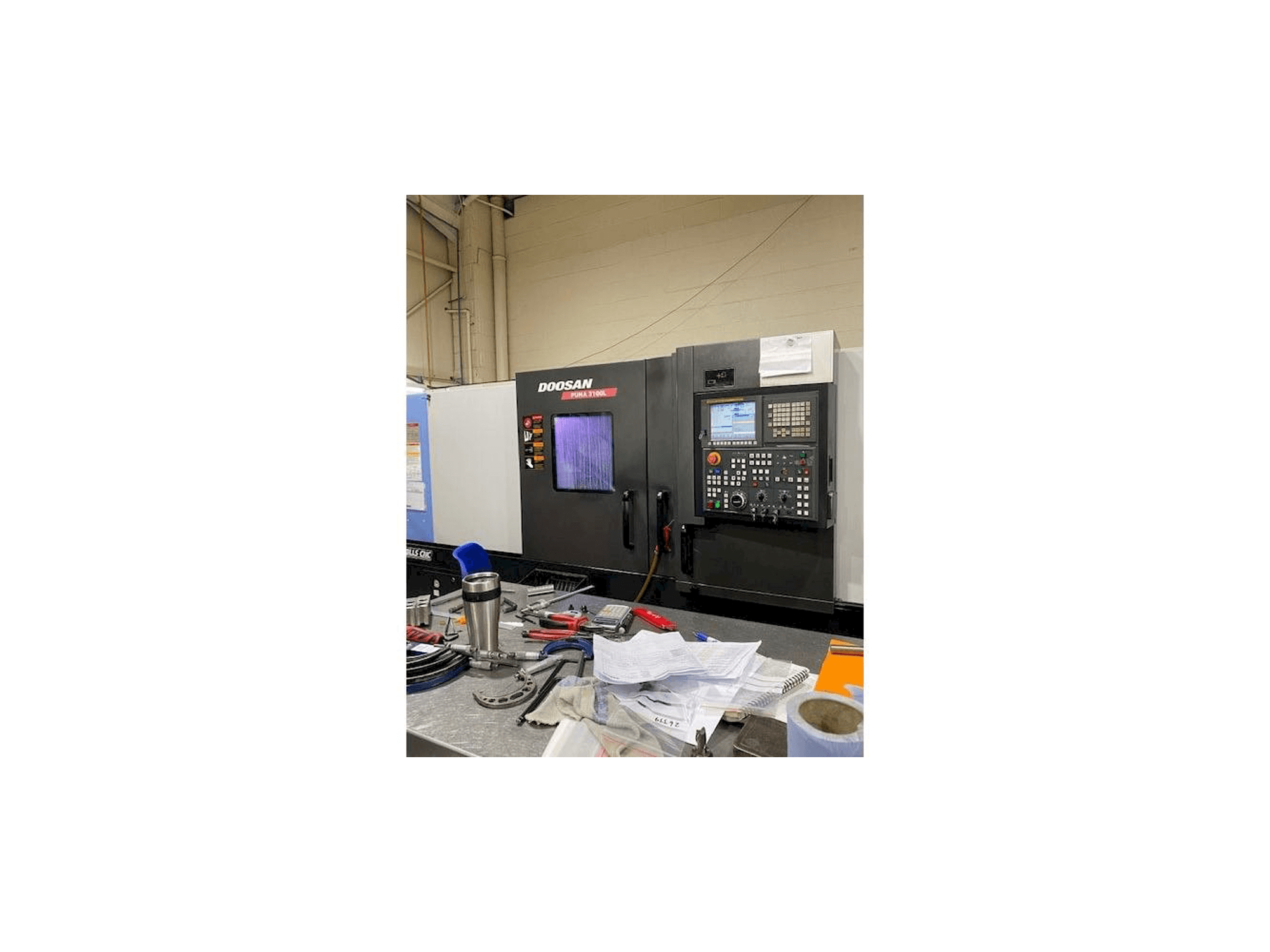 A Doosan Puma 3100L gép elölnézete