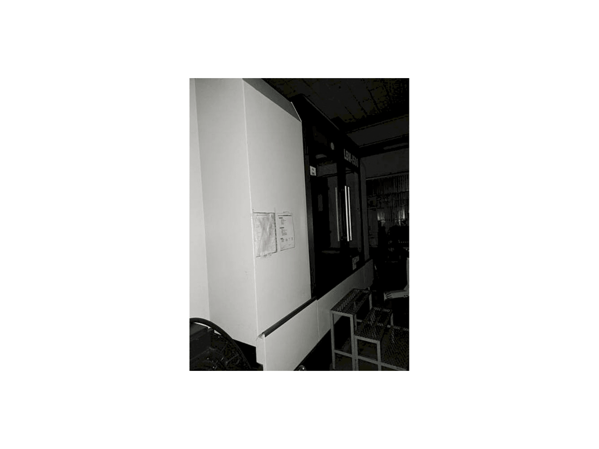 A Eumach LBM-1500 gép bal oldali nézete