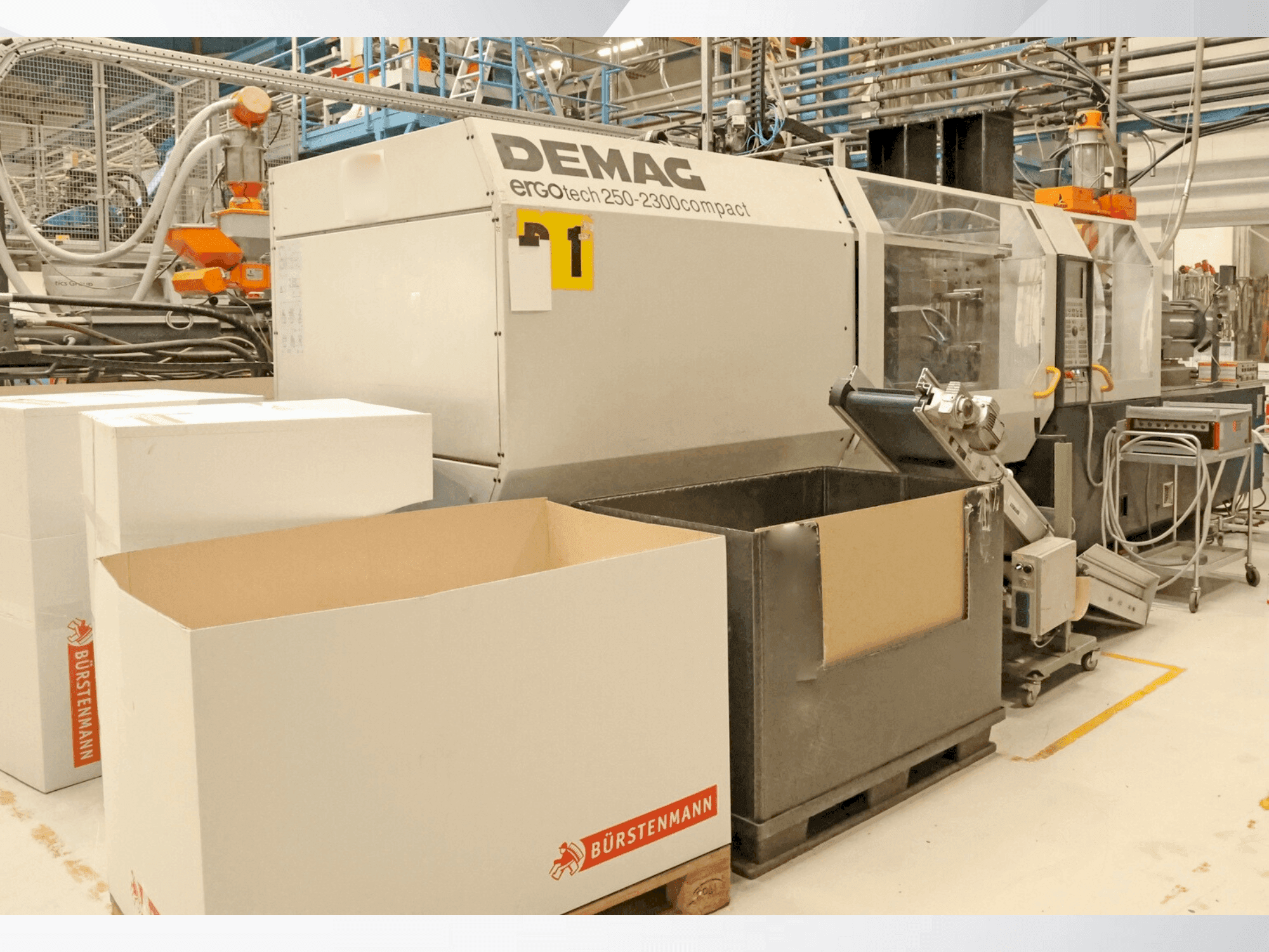 A DEMAG Ergotech ET 250-2300 NC 4 compact gép elölnézete