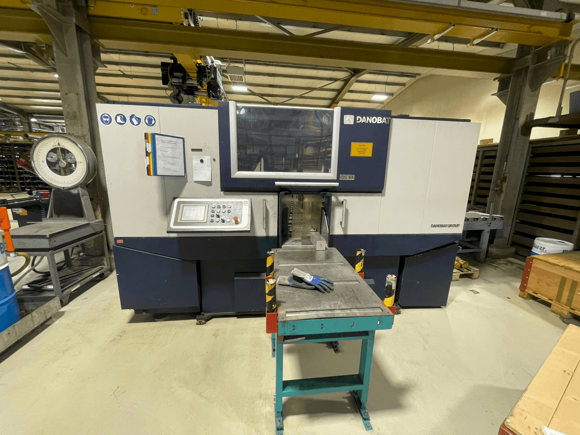 A DANOBAT IDS 4A gép elölnézete