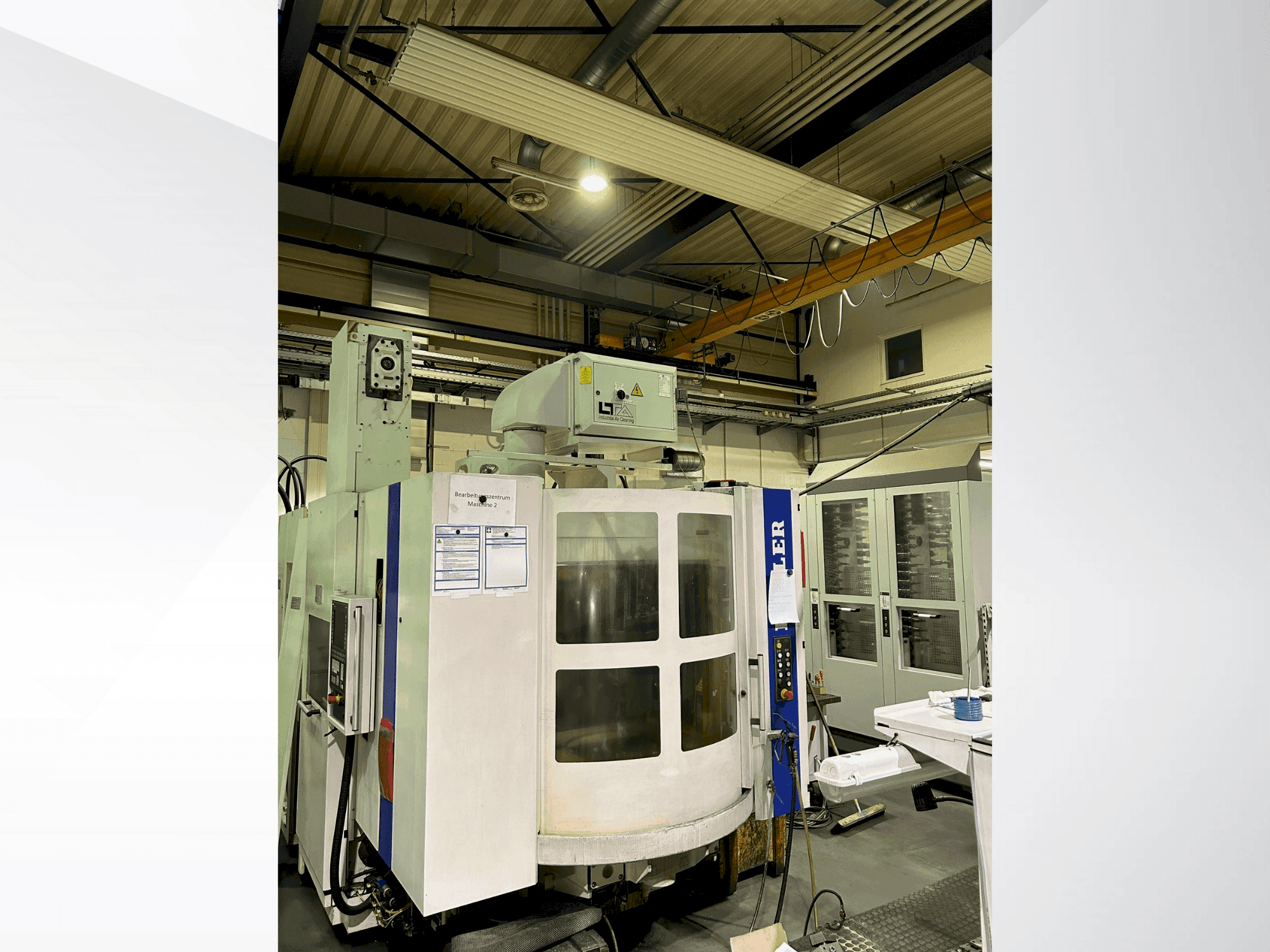 A HELLER MC16 gép elölnézete