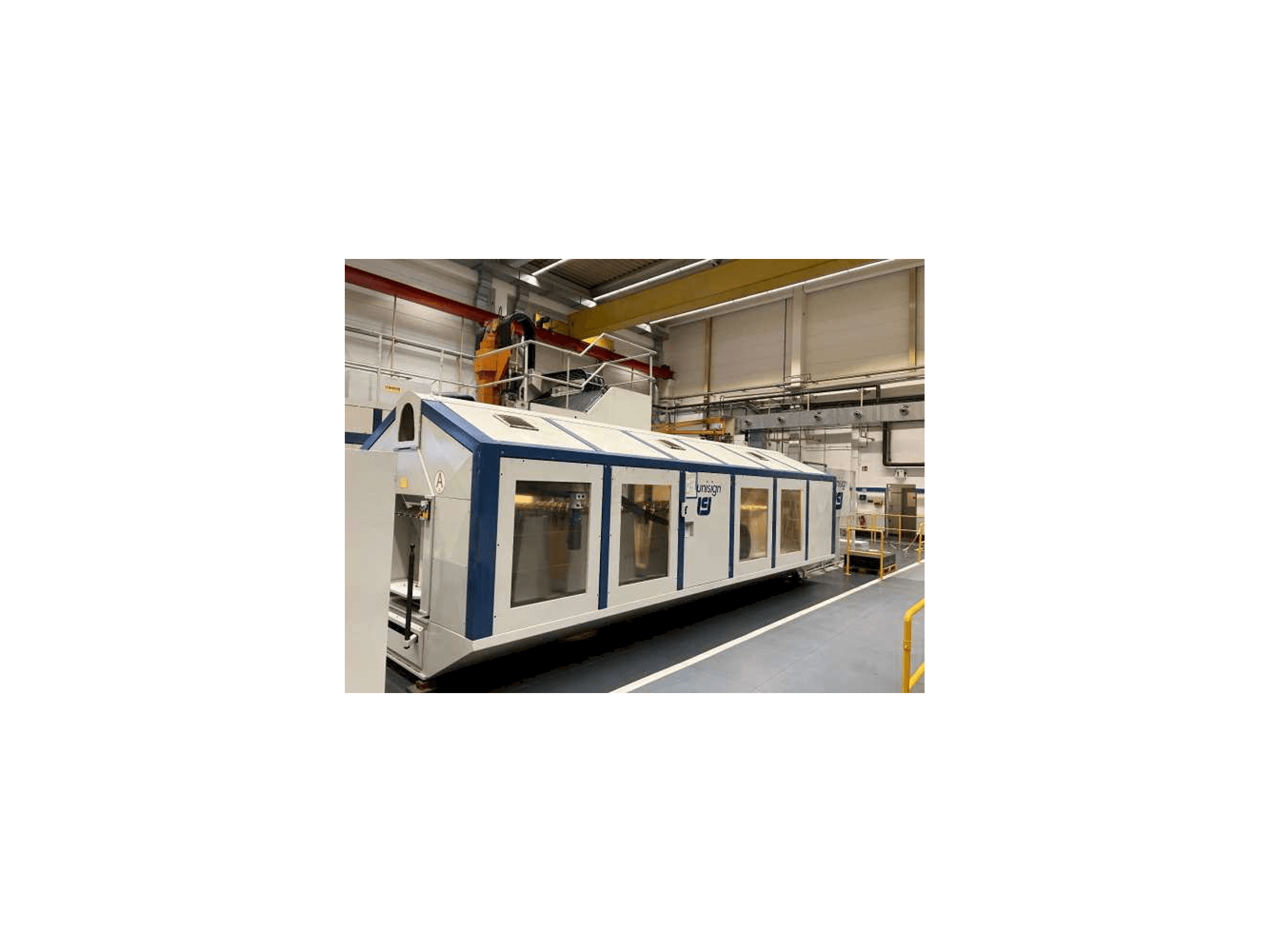 A Unisign UNICOM 8 gép elölnézete