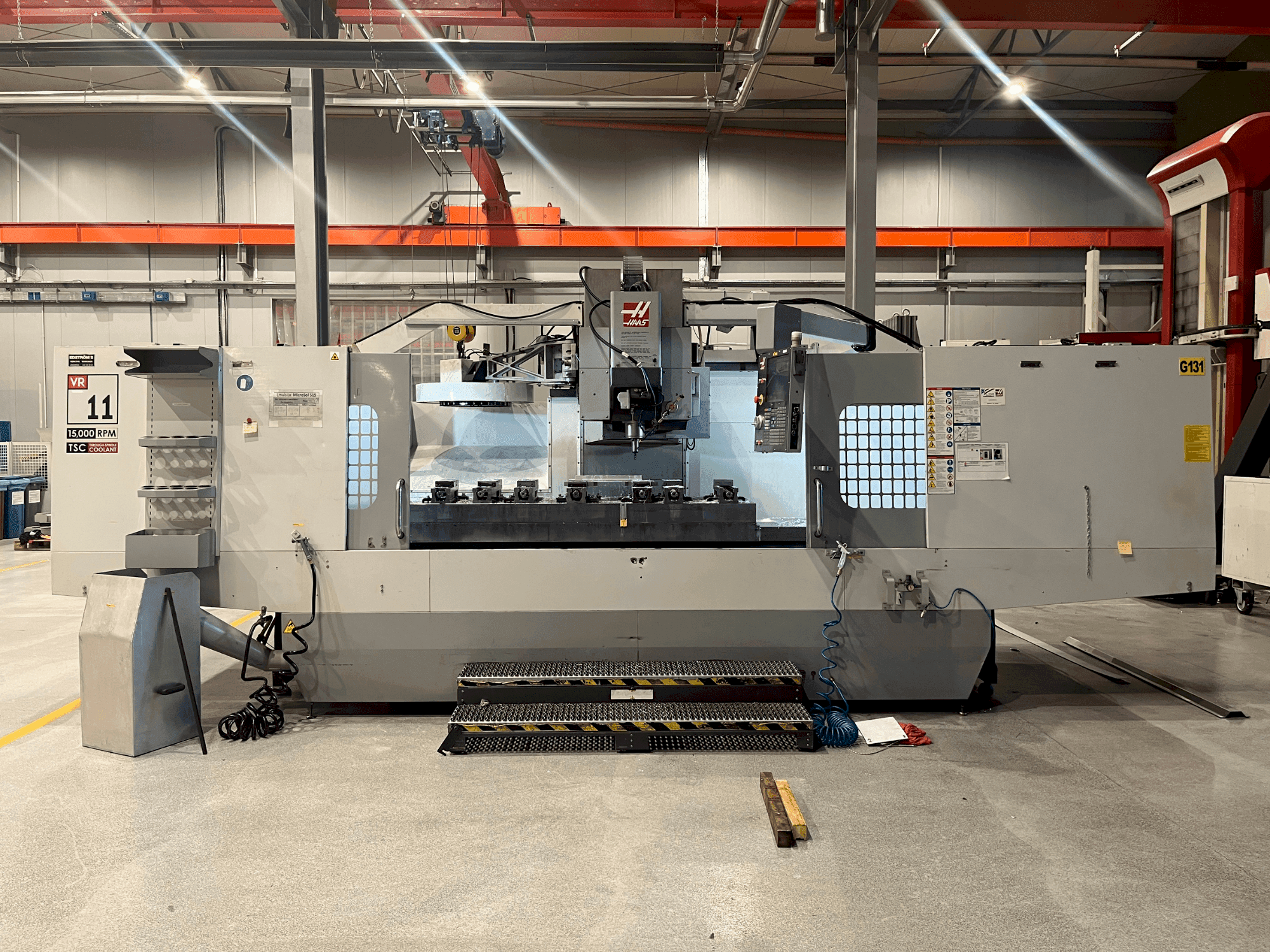 A HAAS VR-11B gép elölnézete