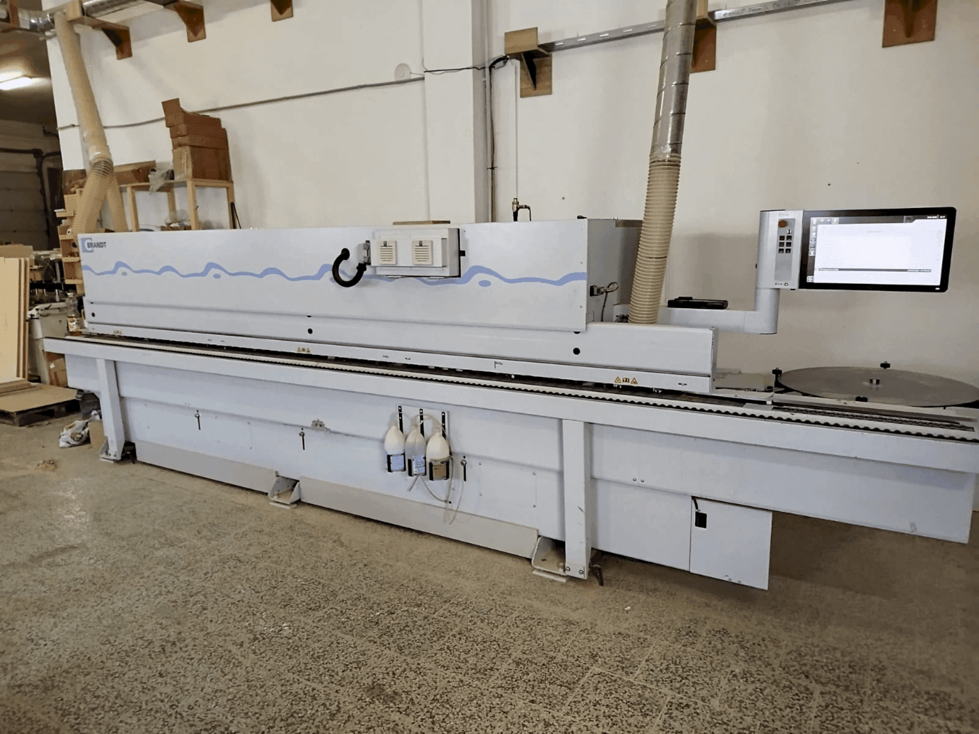 A BRANDT KDF 650 Highflex 1650 gép elölnézete