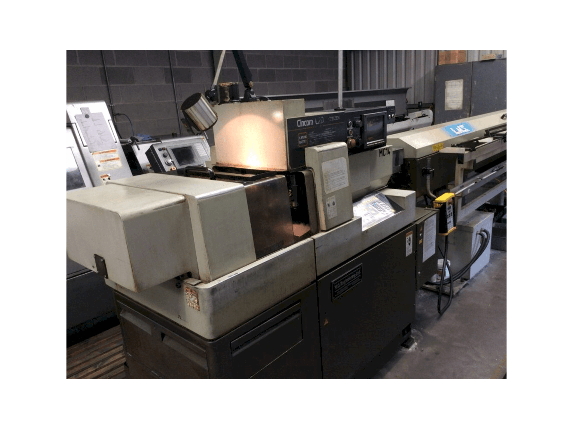 A Citizen Cincom L320 gép elölnézete