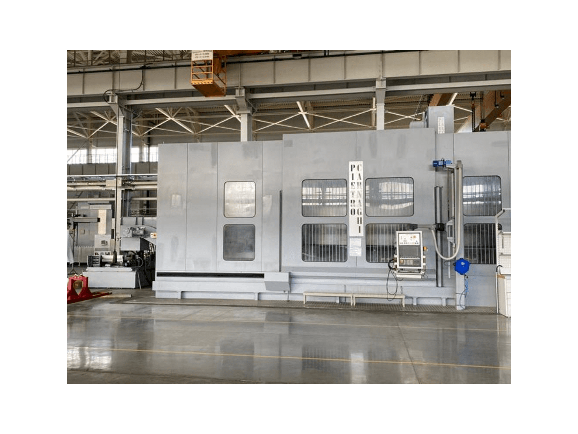 A PIETRO CARNAGHI AC 32TM 2800 gép elölnézete