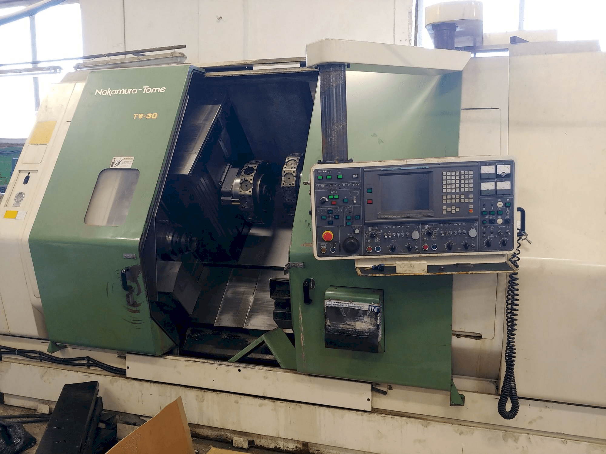 A NAKAMURA-TOME TW-30 gép elölnézete