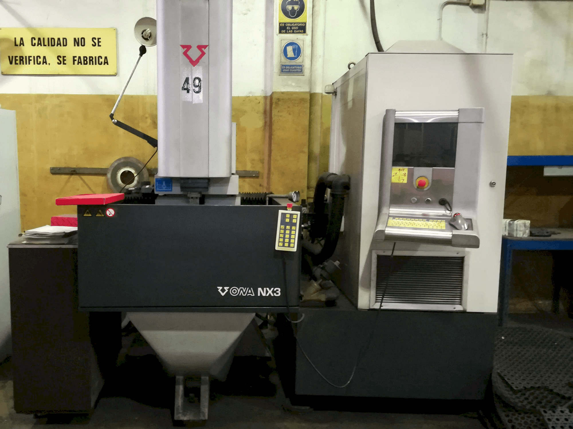 A ONA NX3 gép elölnézete