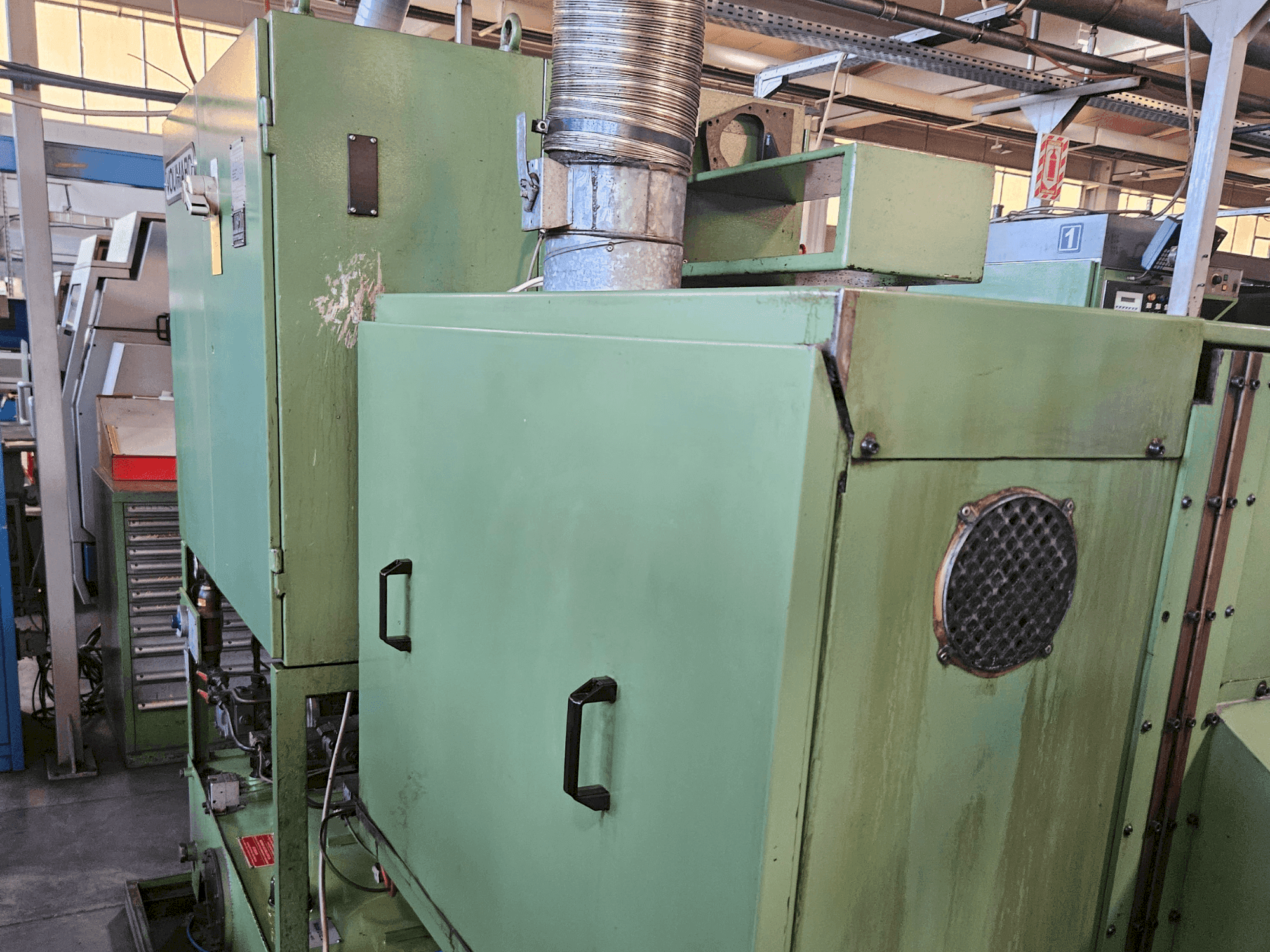 A VOUMARD 203 C 31 gép elölnézete