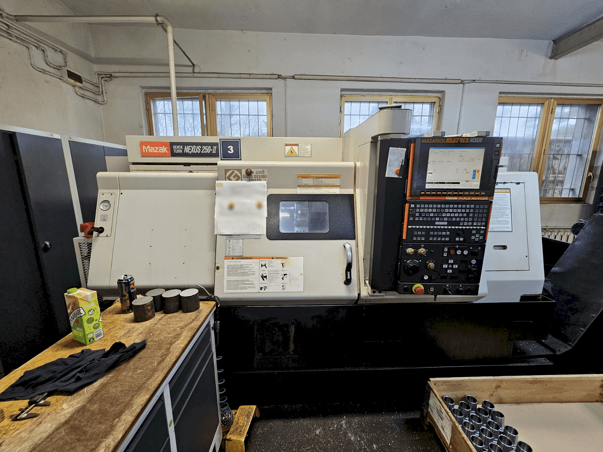 A Mazak QUICKTURN NEXUS 250-II gép elölnézete