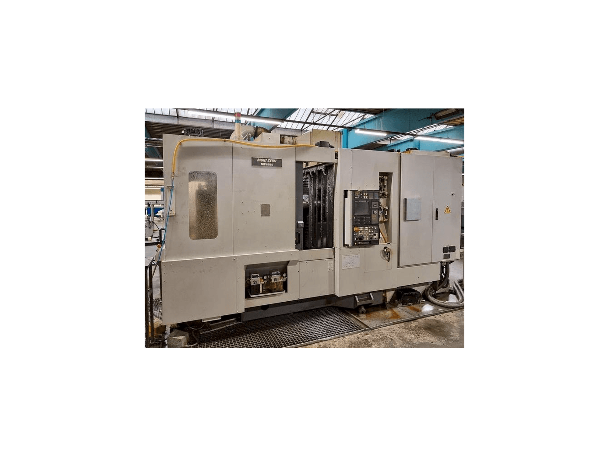 A MORI SEIKI NH-5000 gép elölnézete