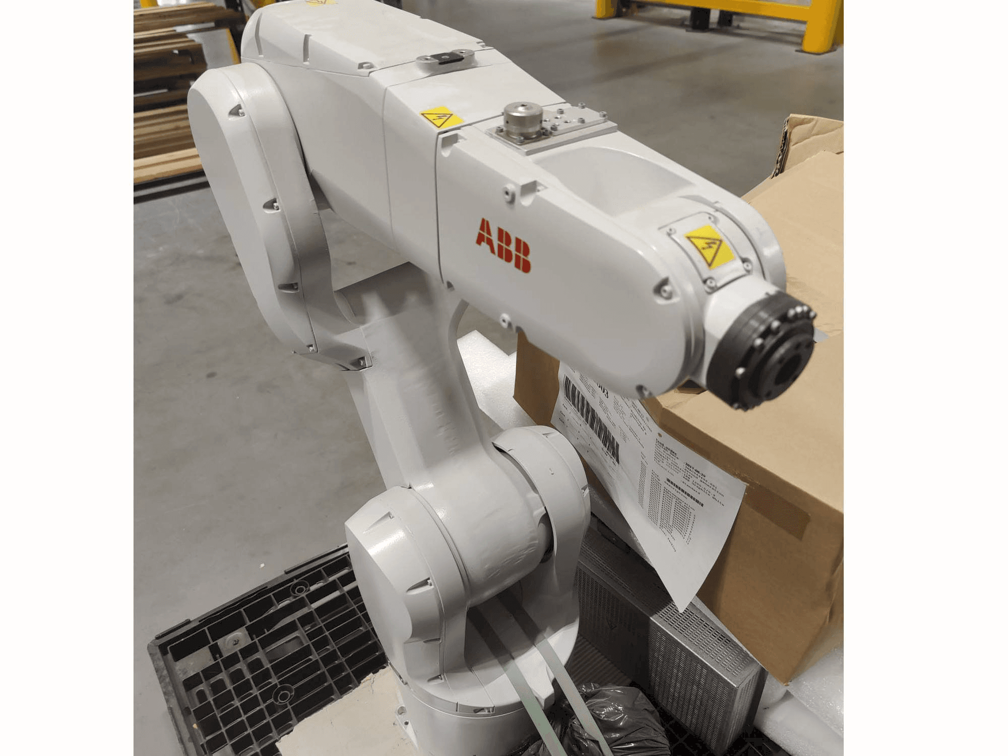 A ABB IRB1200 gép elölnézete