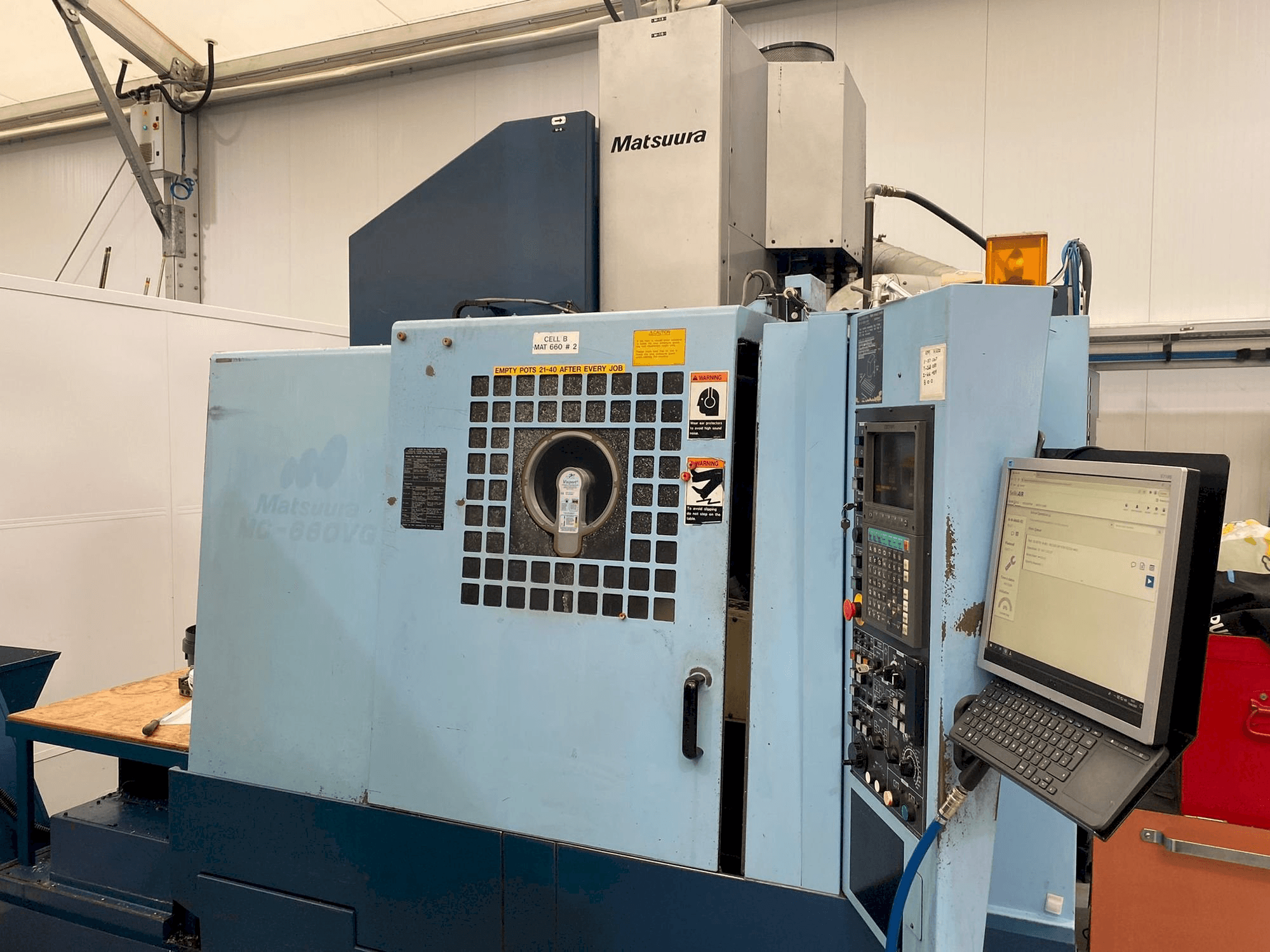 A Matsuura MC-660VG gép elölnézete