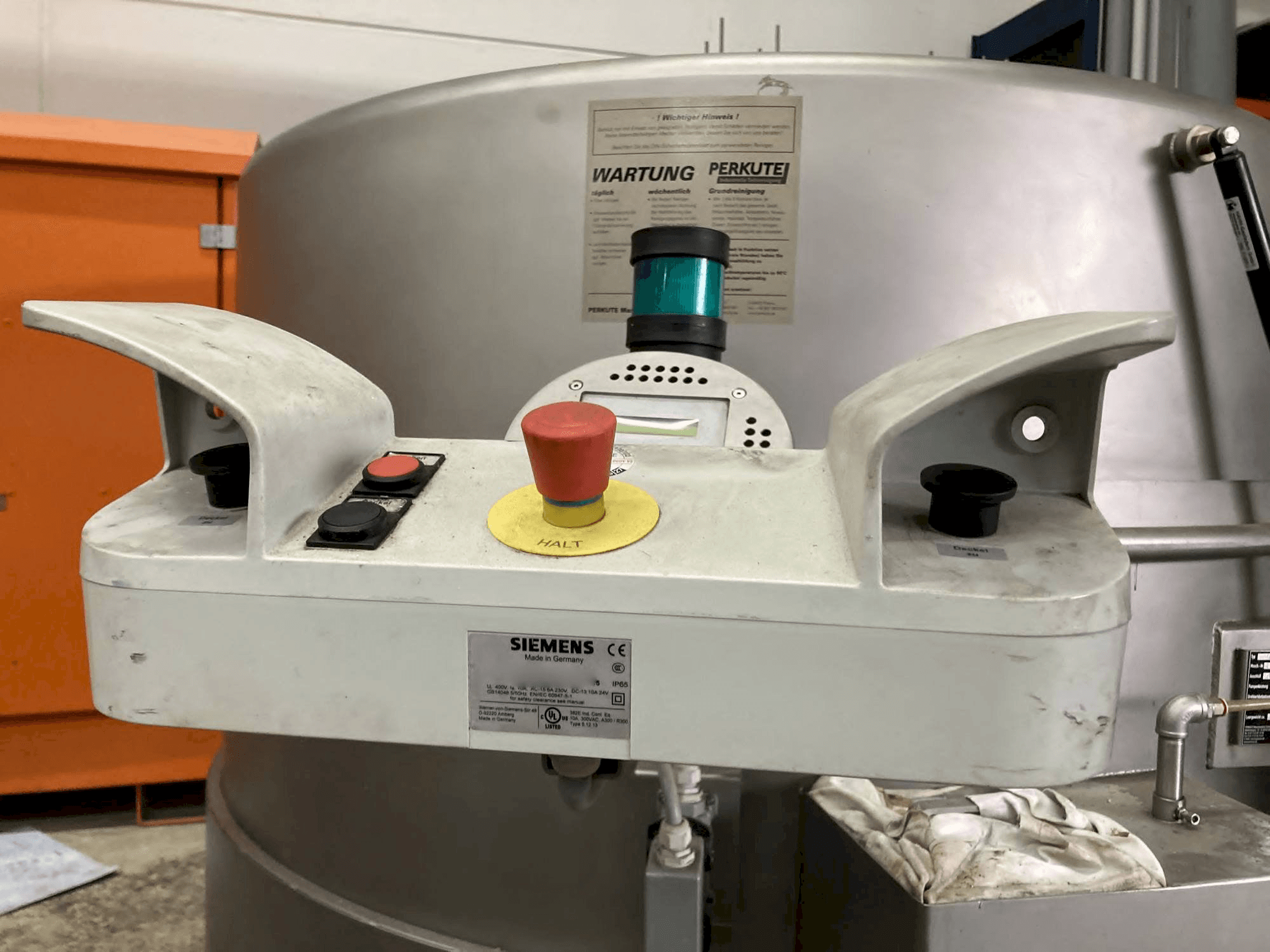 A PERKUTE SP 160 gép bal oldali nézete