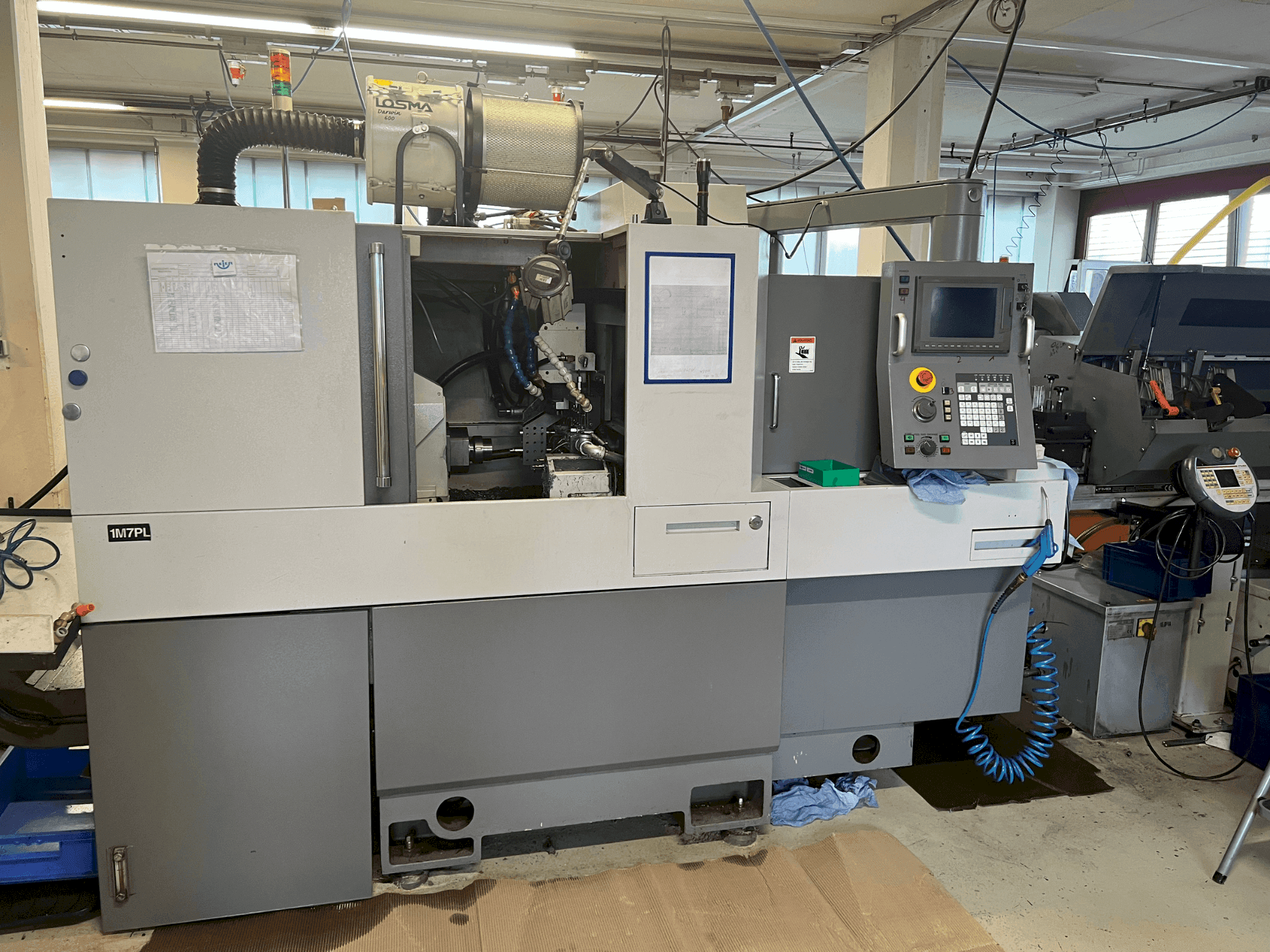 A Citizen A32VIIPL gép elölnézete